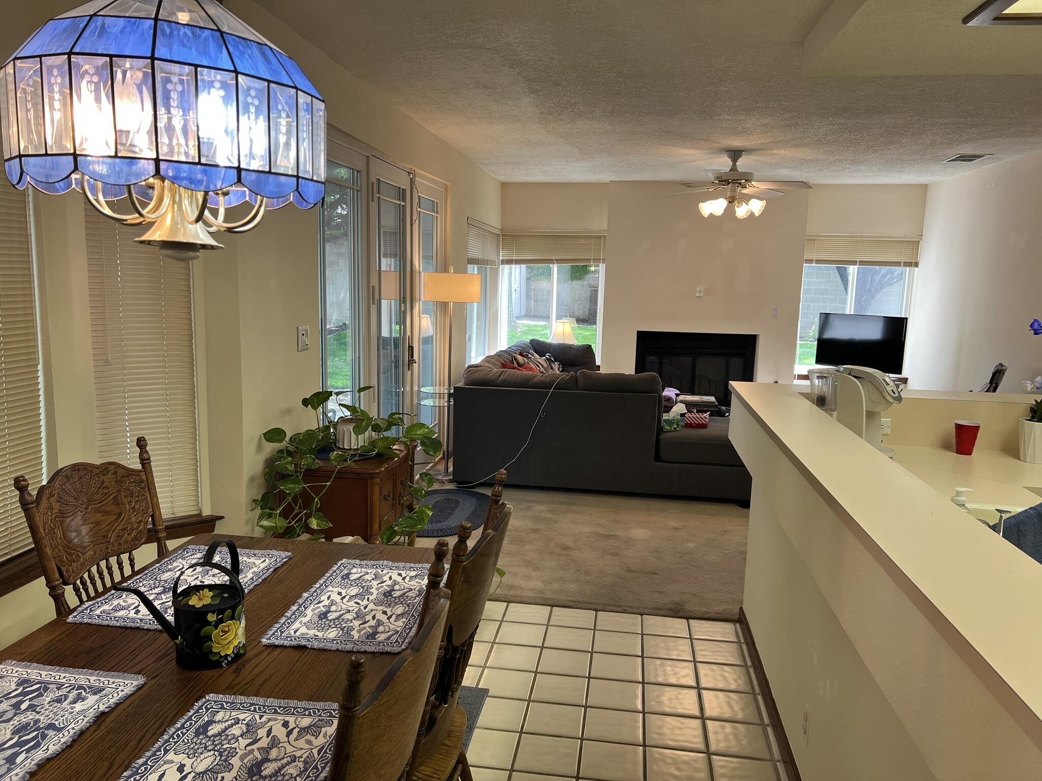 5916 CANYON CREST Place NE