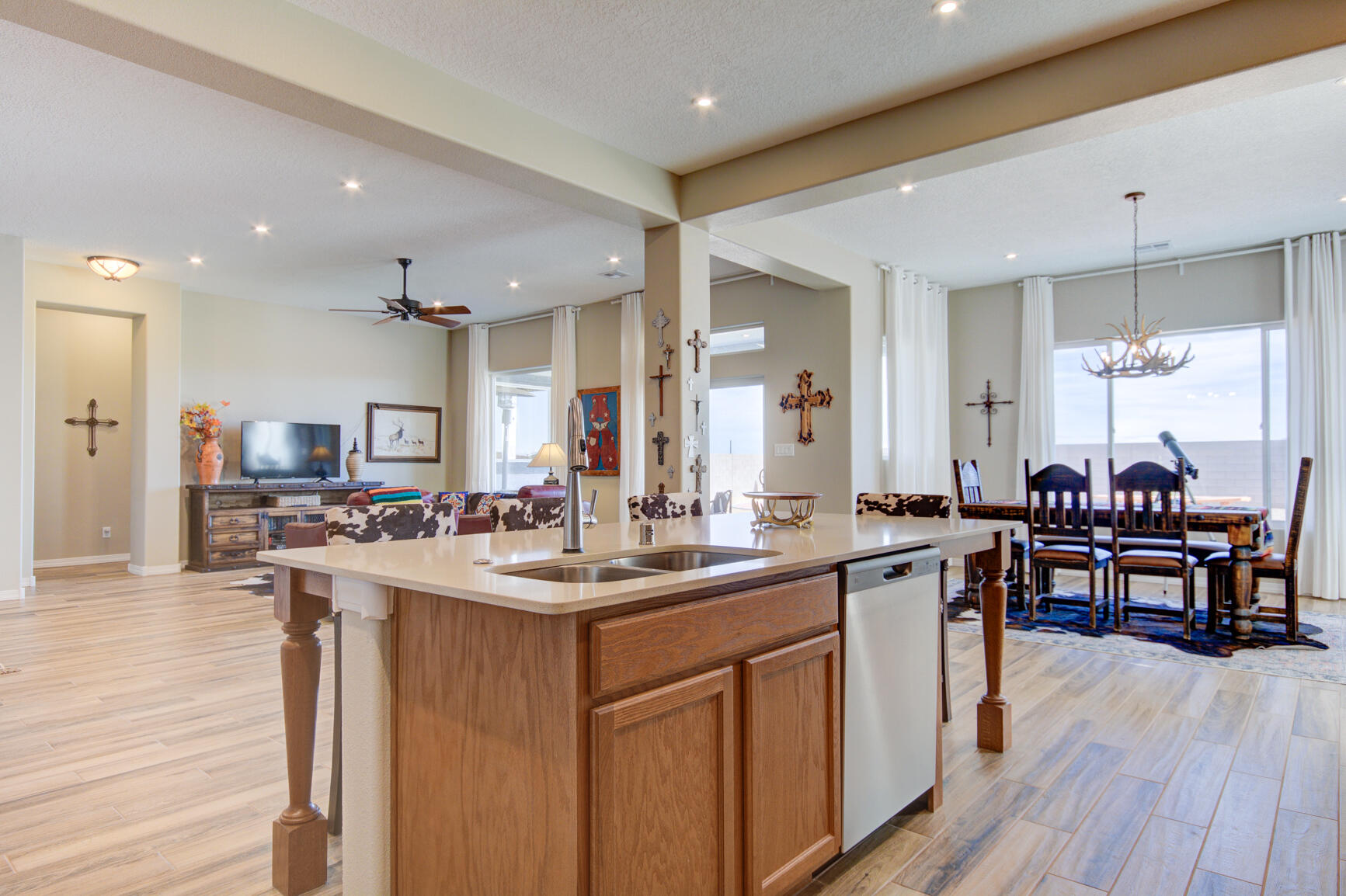 460 Rio Chama Circle SW