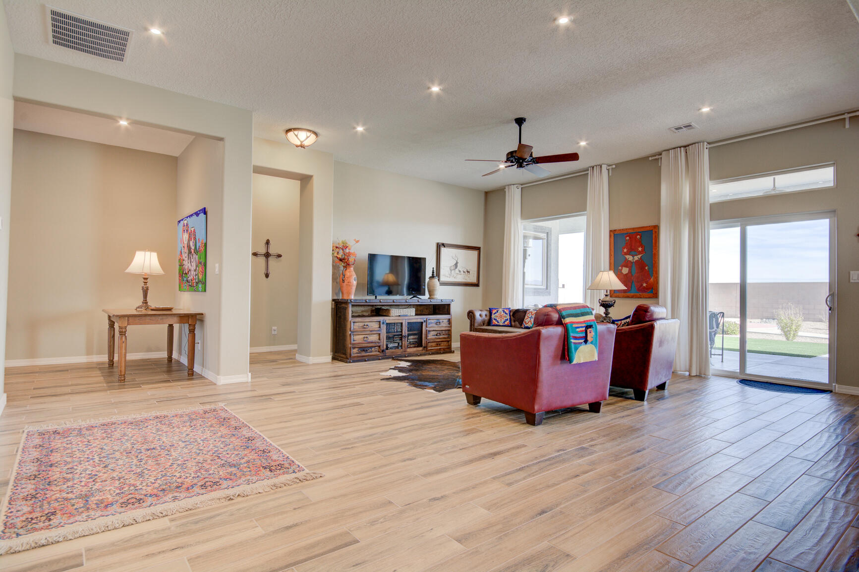 460 Rio Chama Circle SW