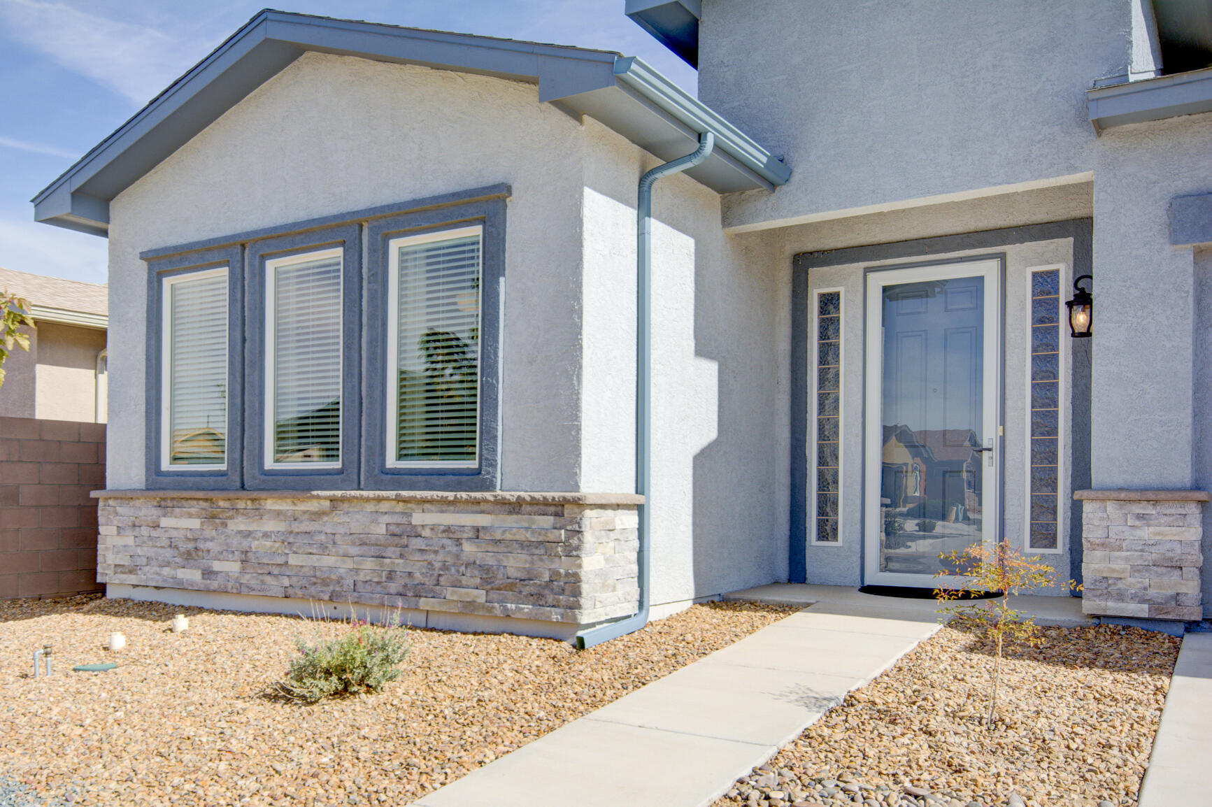 460 Rio Chama Circle SW