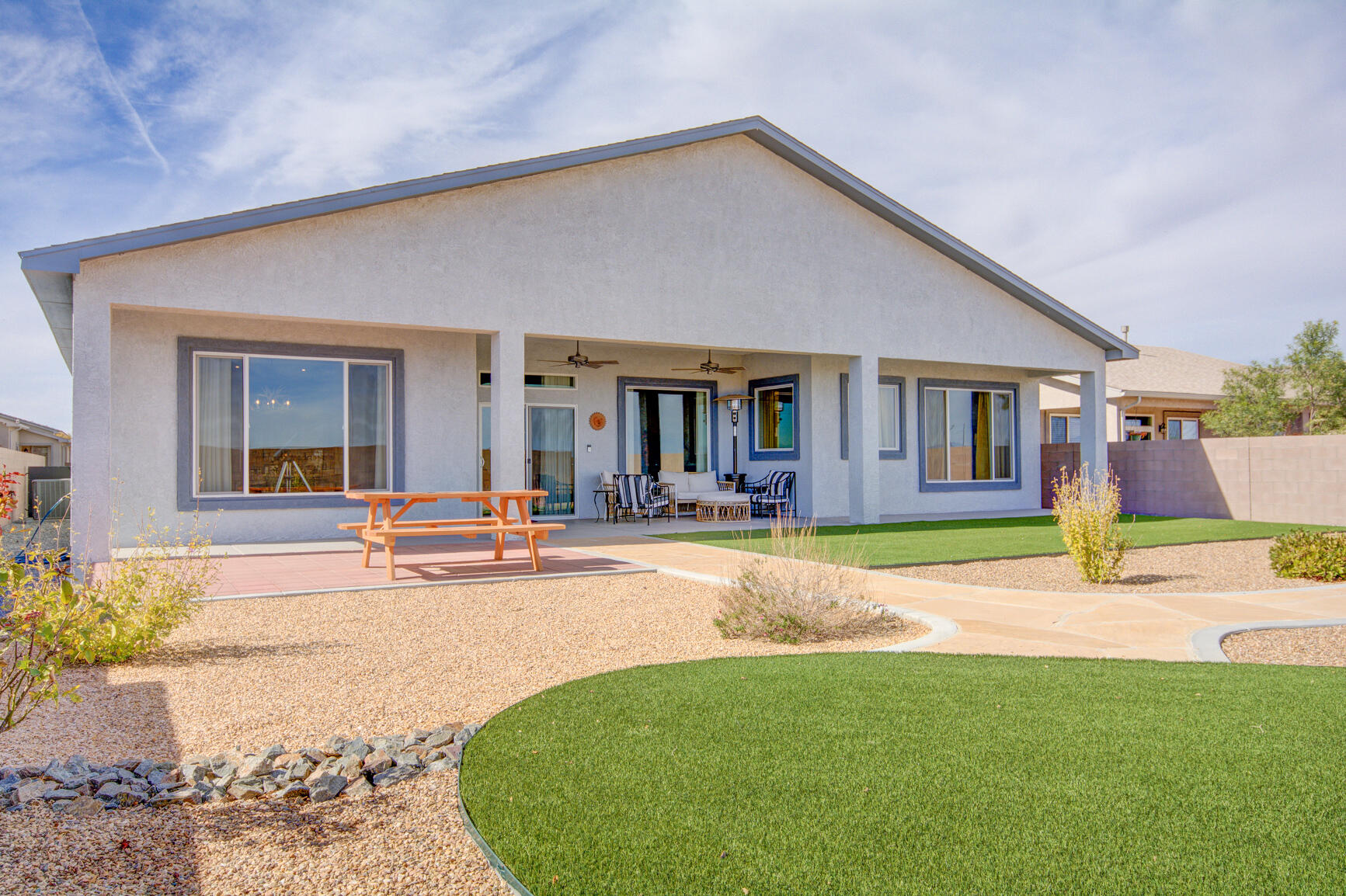 460 Rio Chama Circle SW