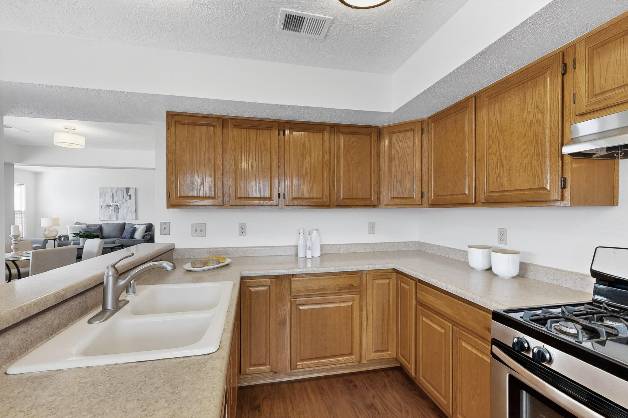 7258 Pajarito Road NE