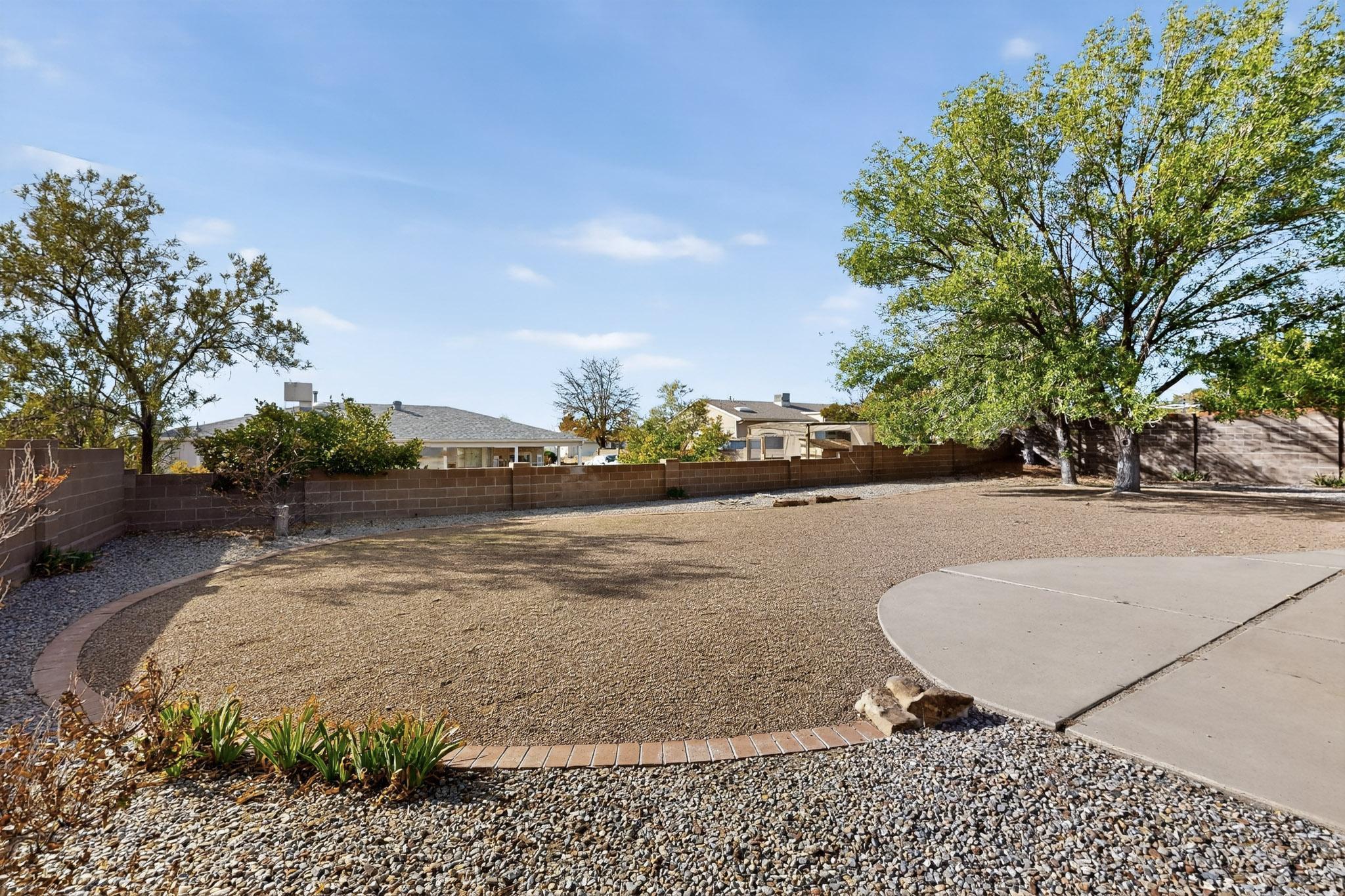 7258 Pajarito Road NE