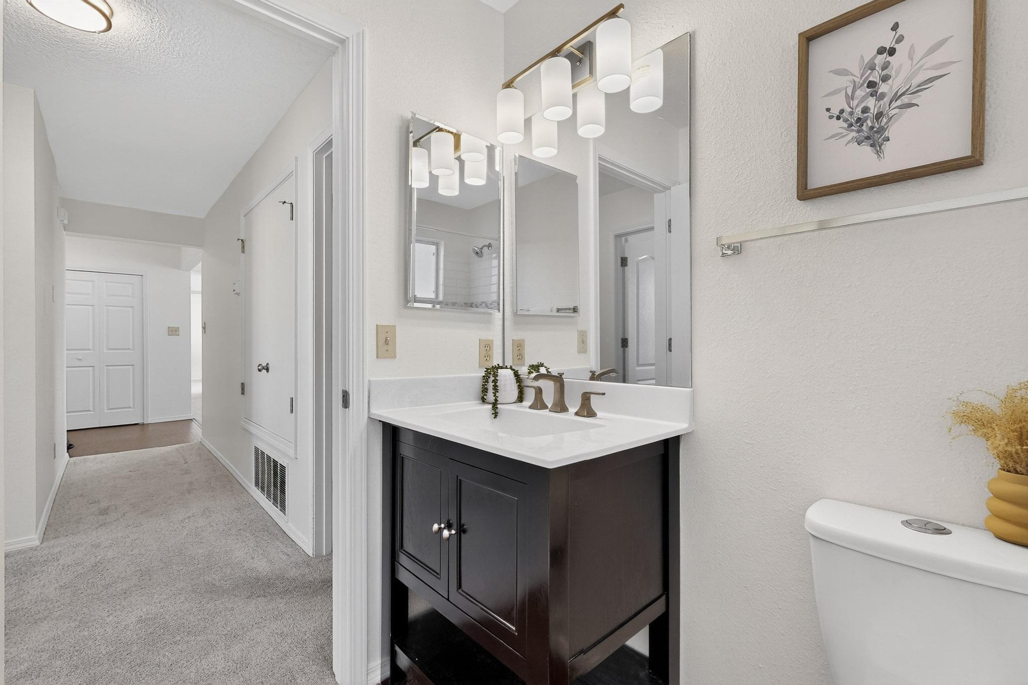 7258 Pajarito Road NE