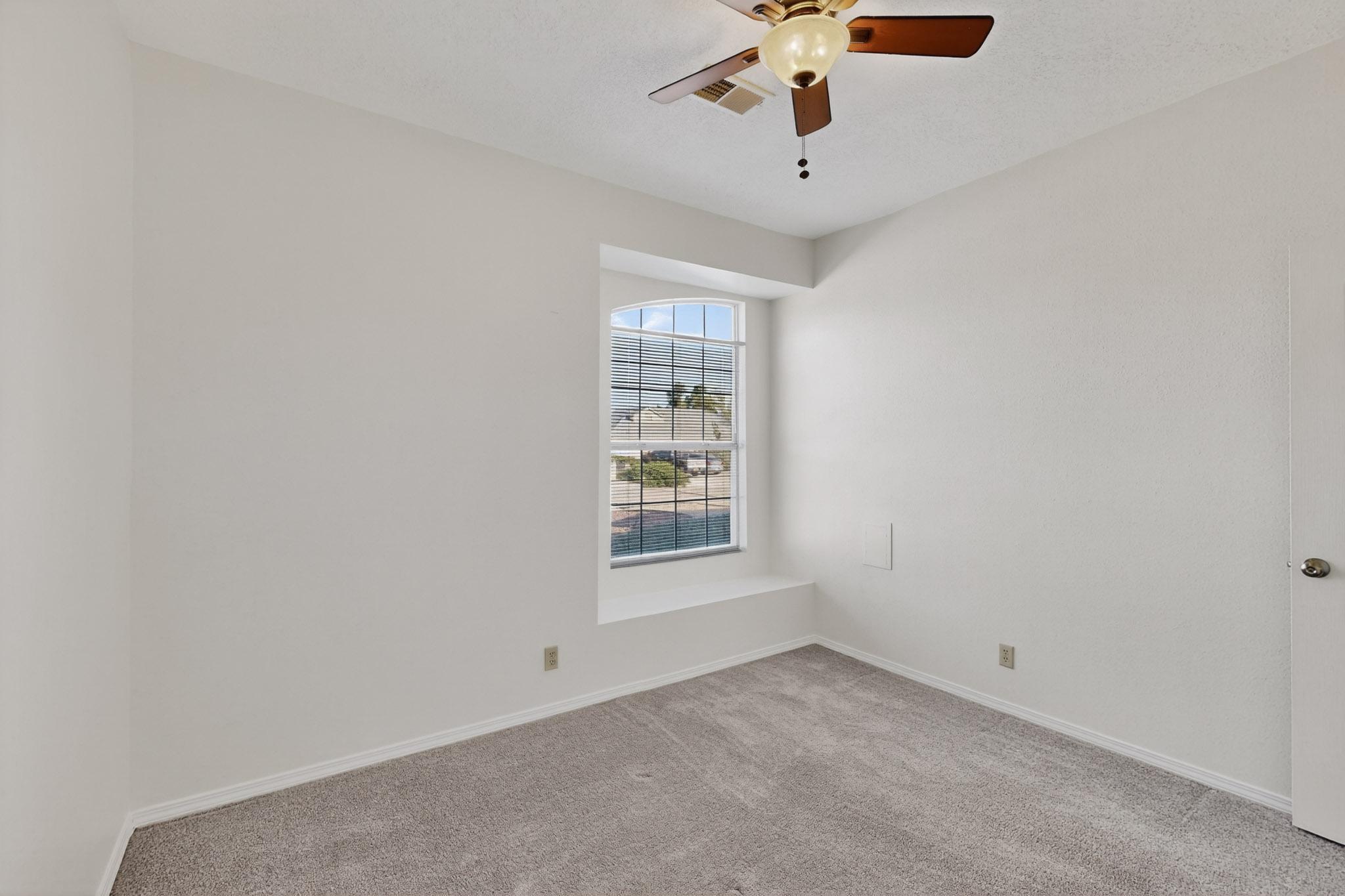 7258 Pajarito Road NE