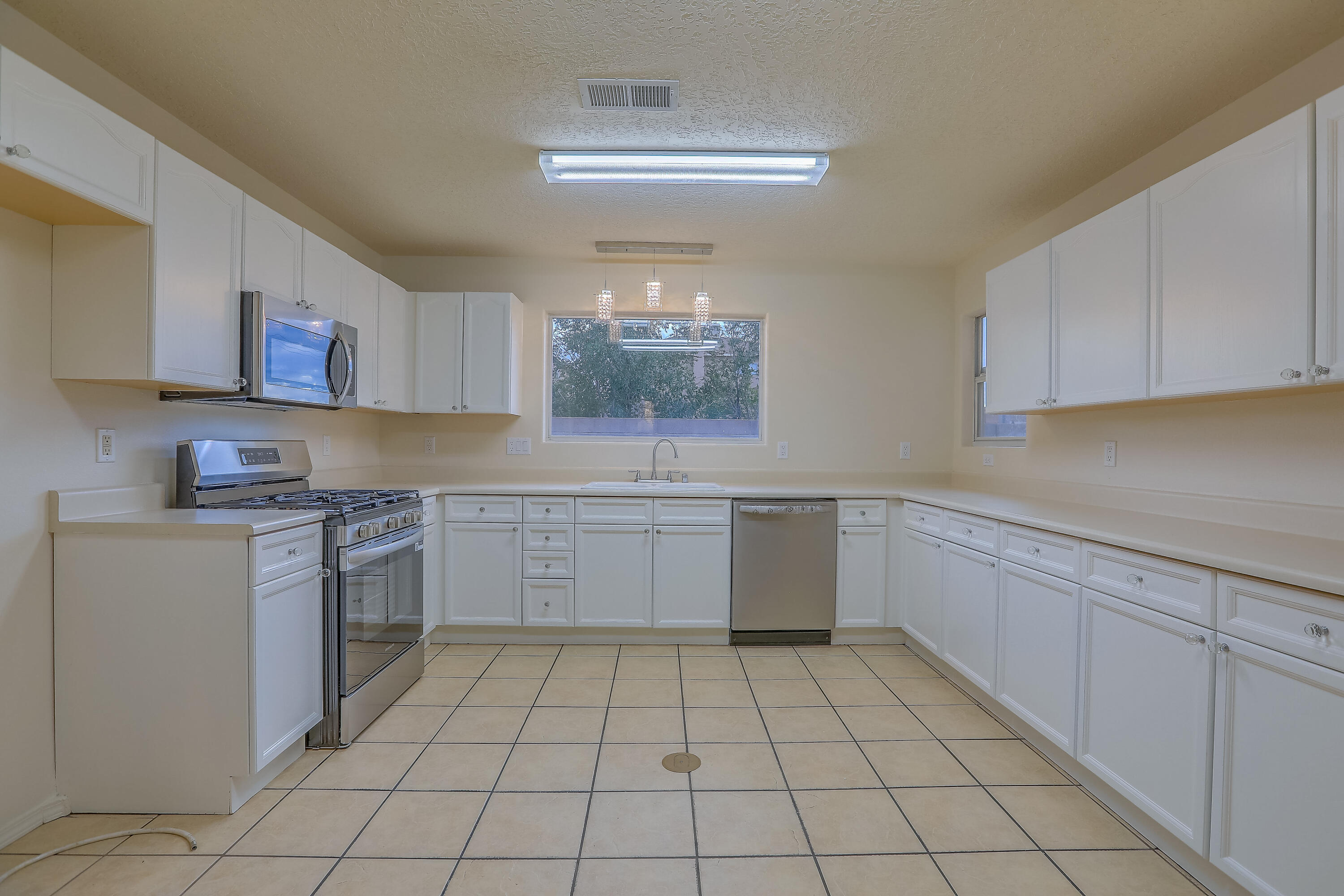 7415 Beaver Wood Court NW