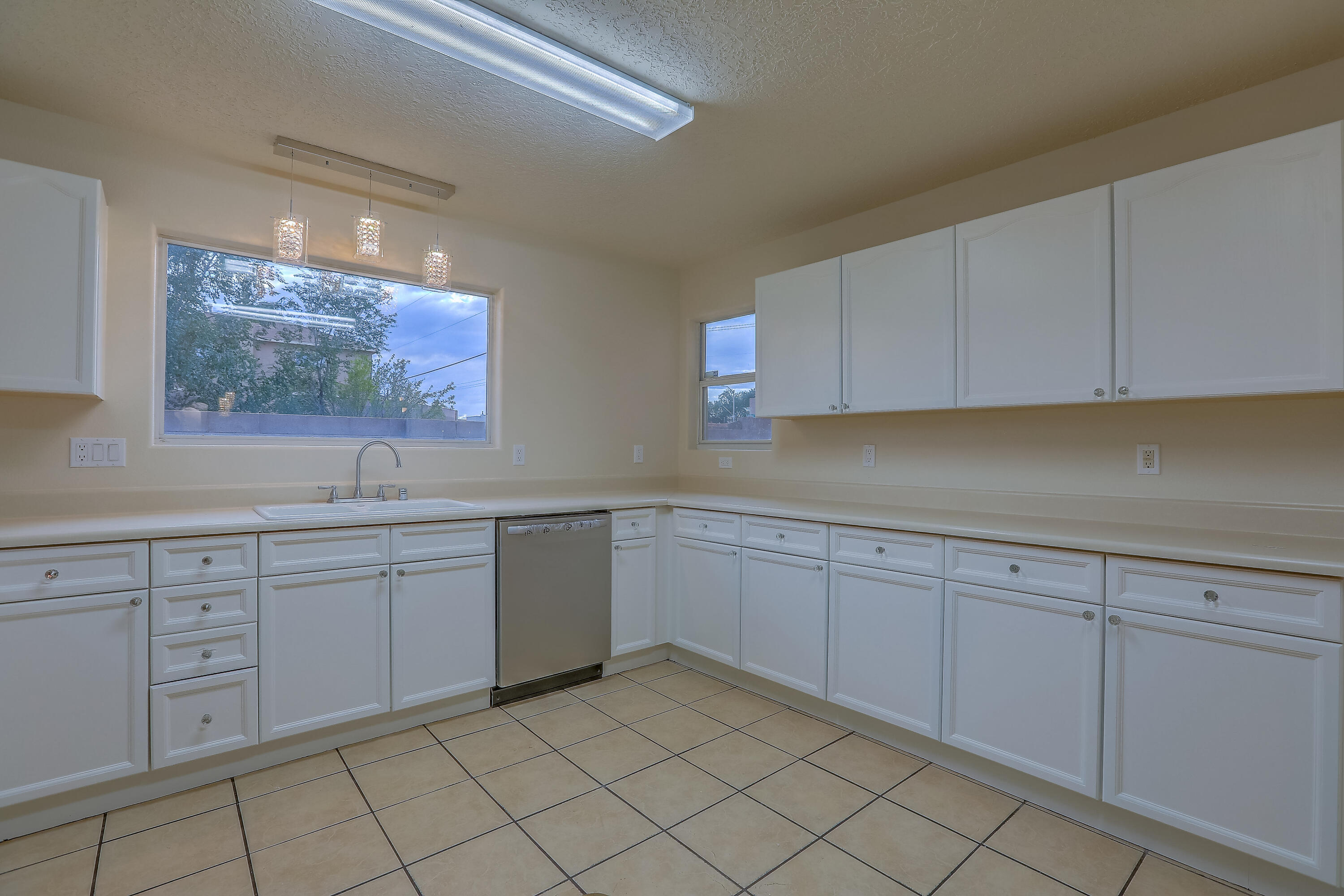 7415 Beaver Wood Court NW