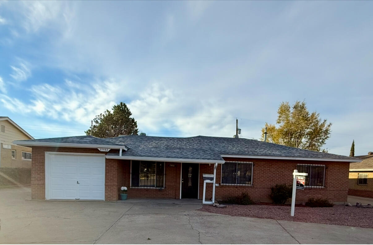 7902 Morrow Avenue NE