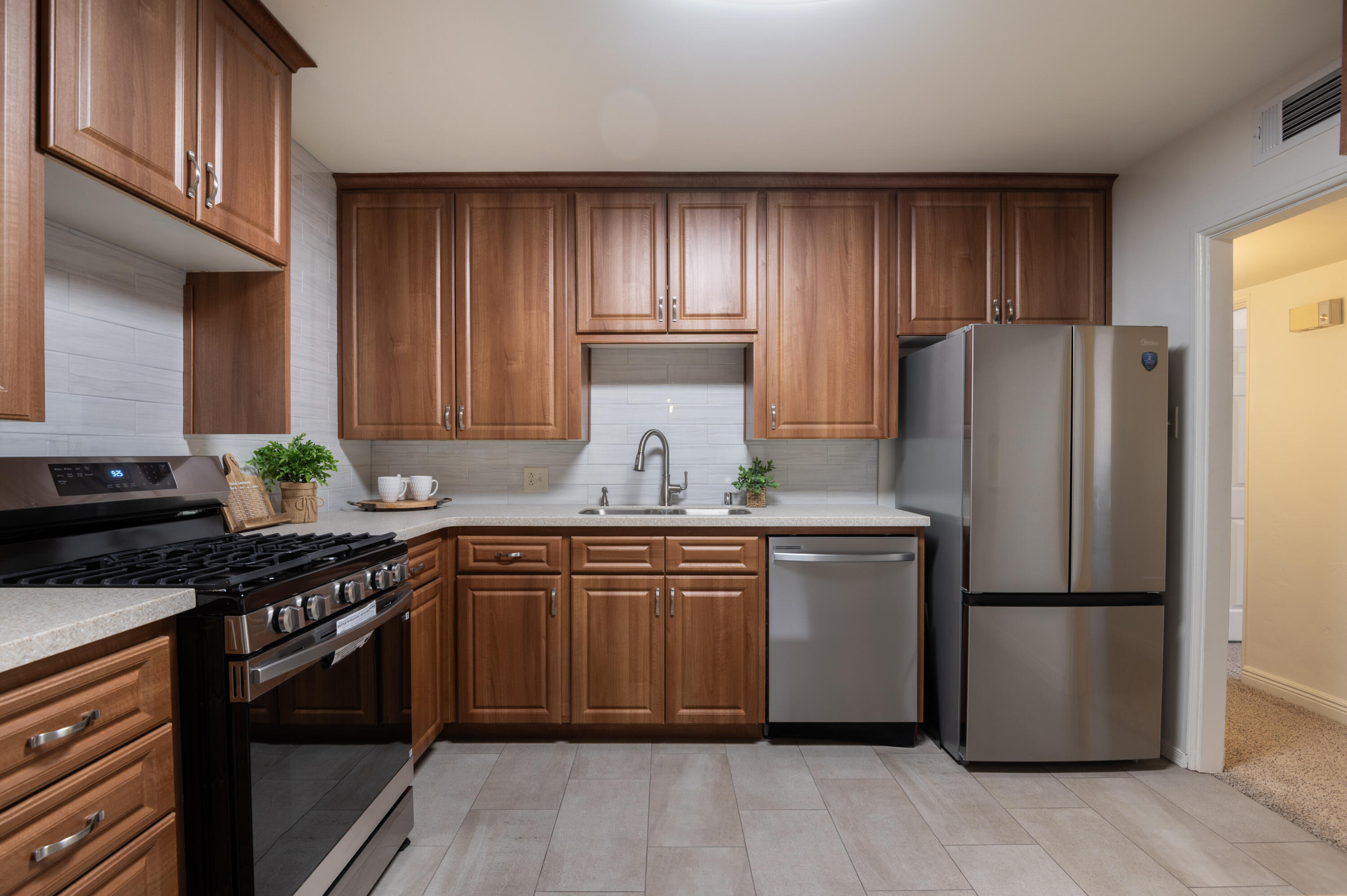 7902 Morrow Avenue NE