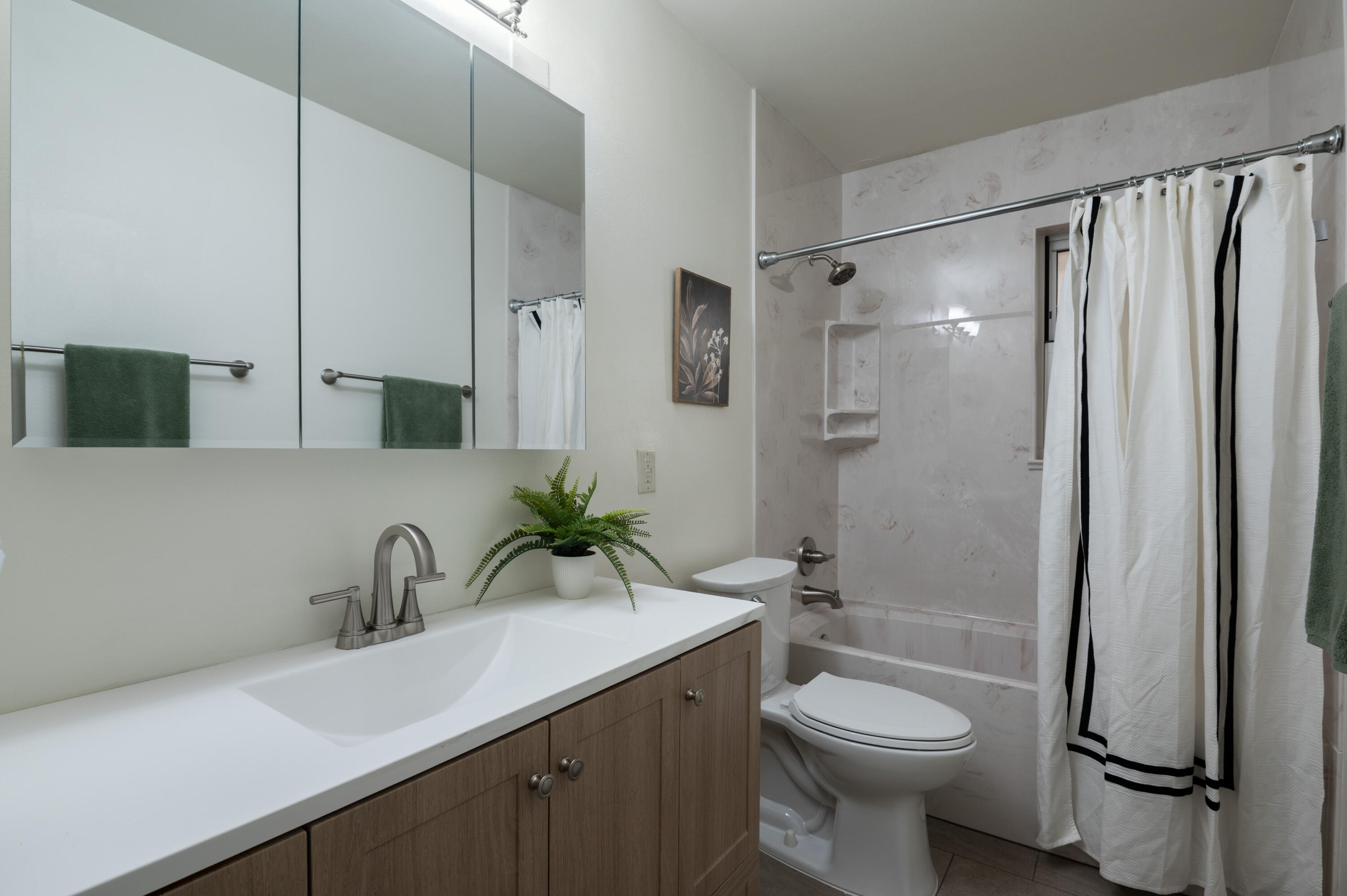 7902 Morrow Avenue NE