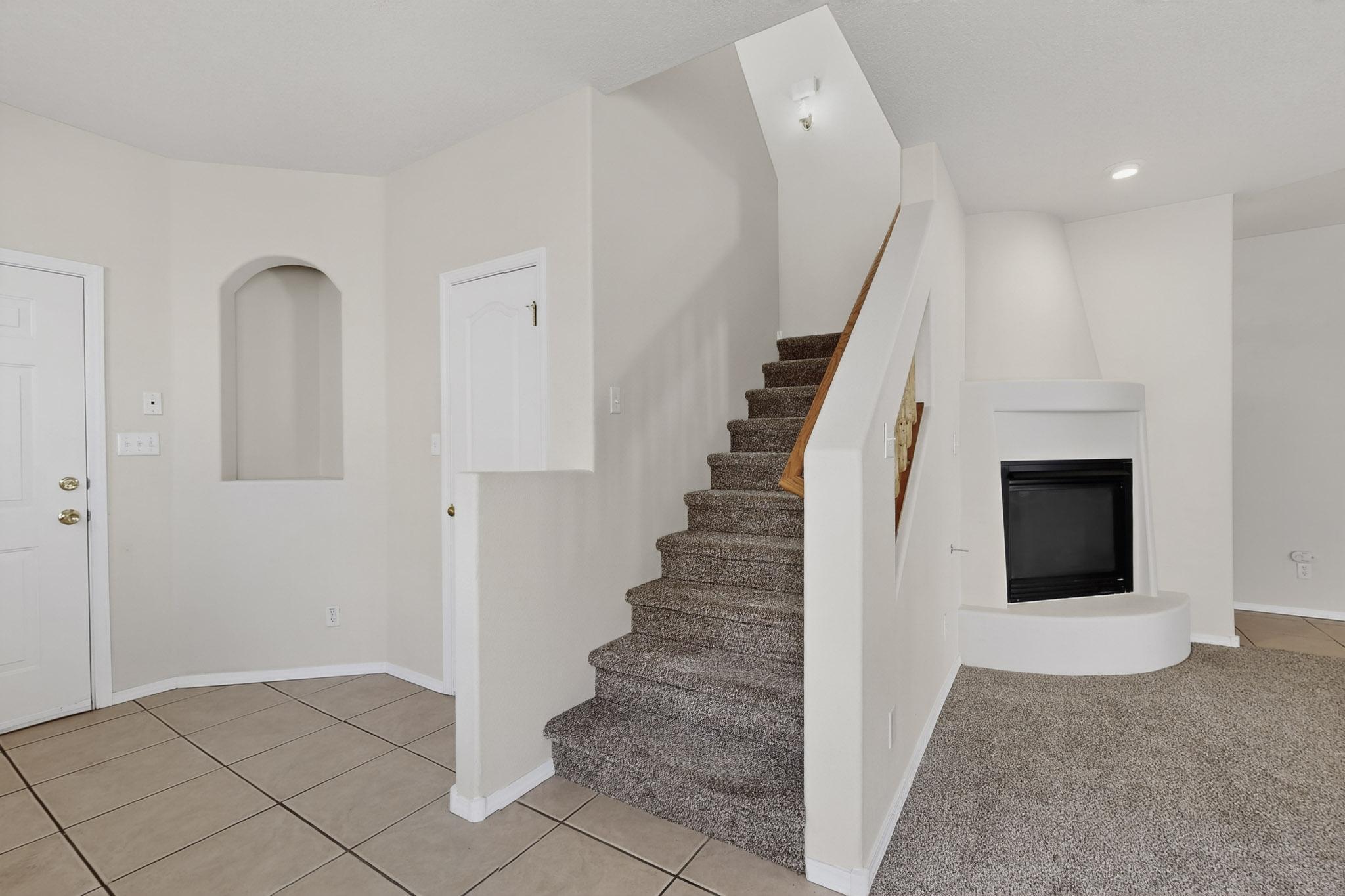 4225 High Mesa Road SE