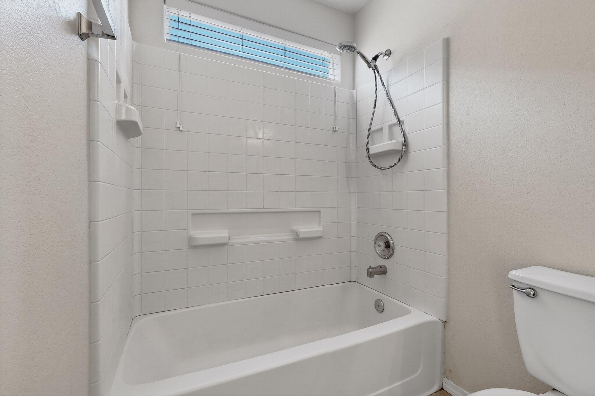 4225 High Mesa Road SE