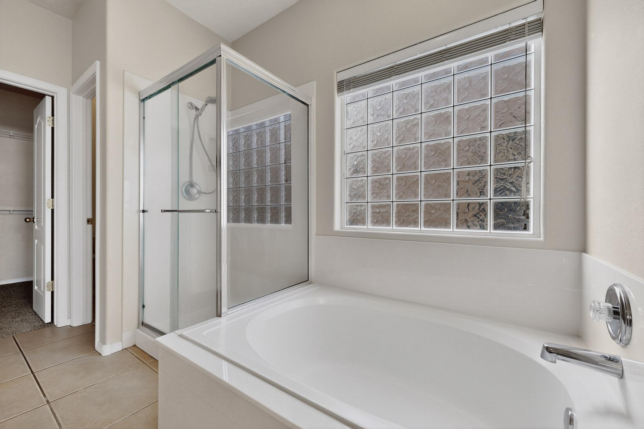 4225 High Mesa Road SE