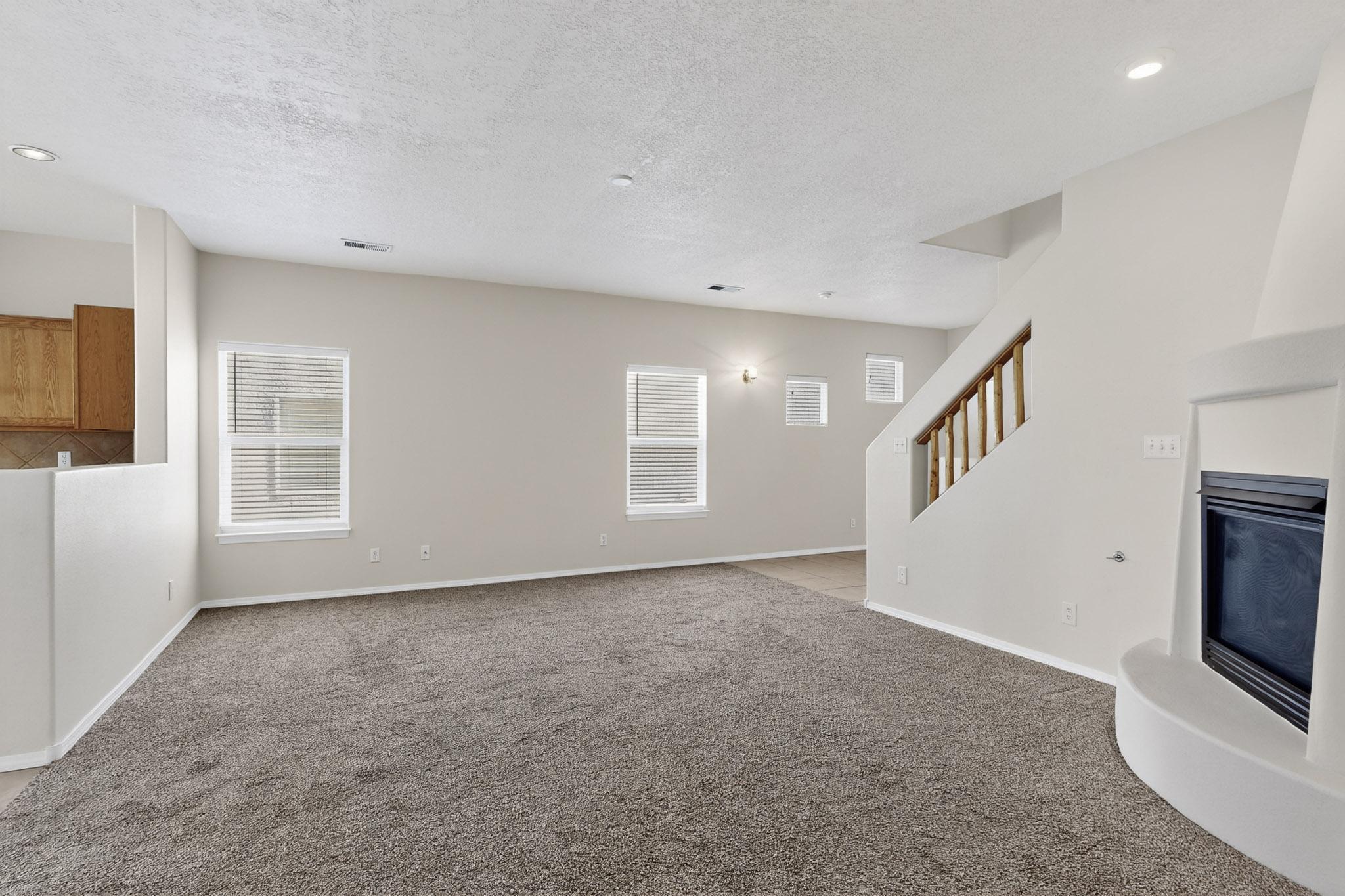 4225 High Mesa Road SE