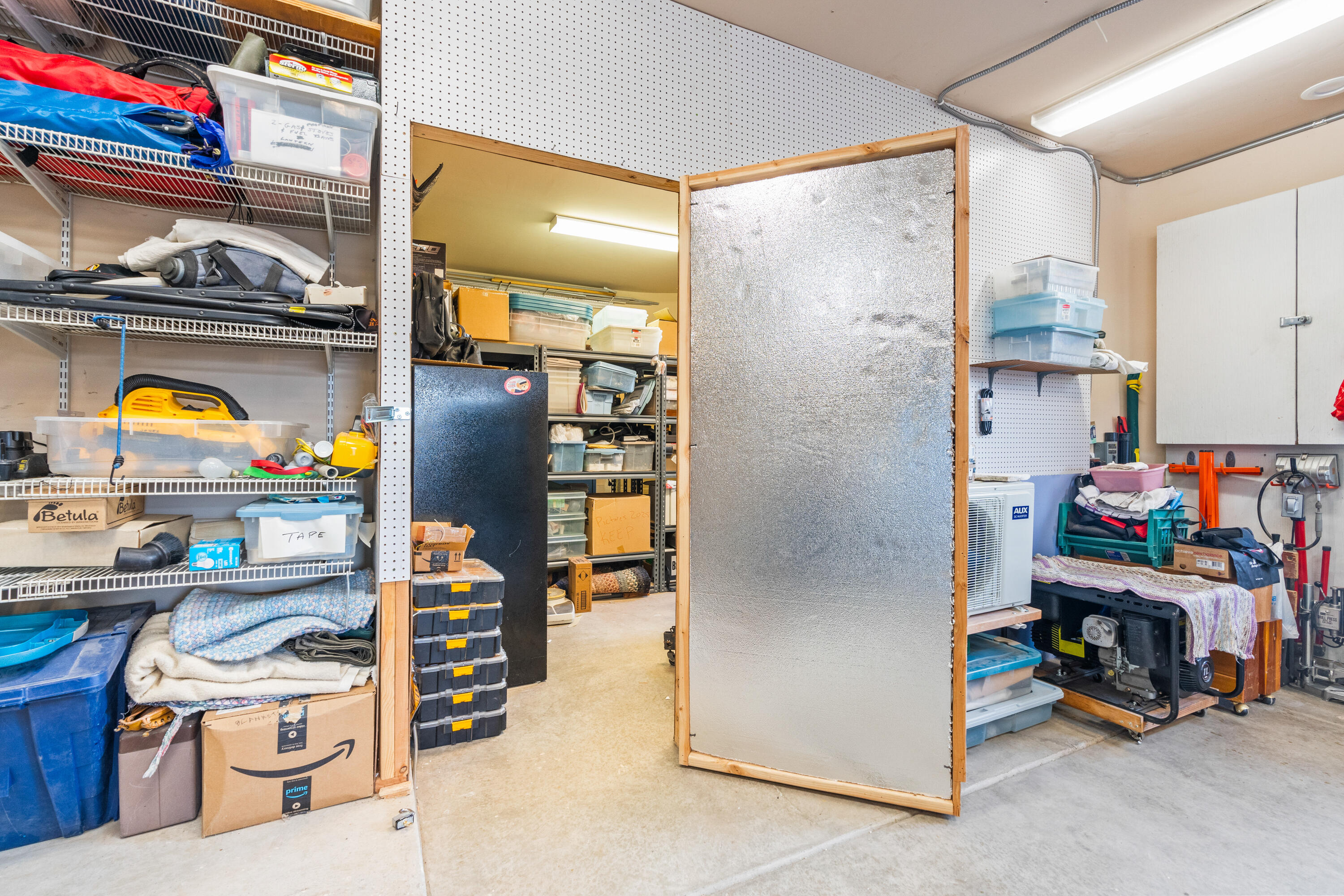 4008 Silvery Minnow Place NW