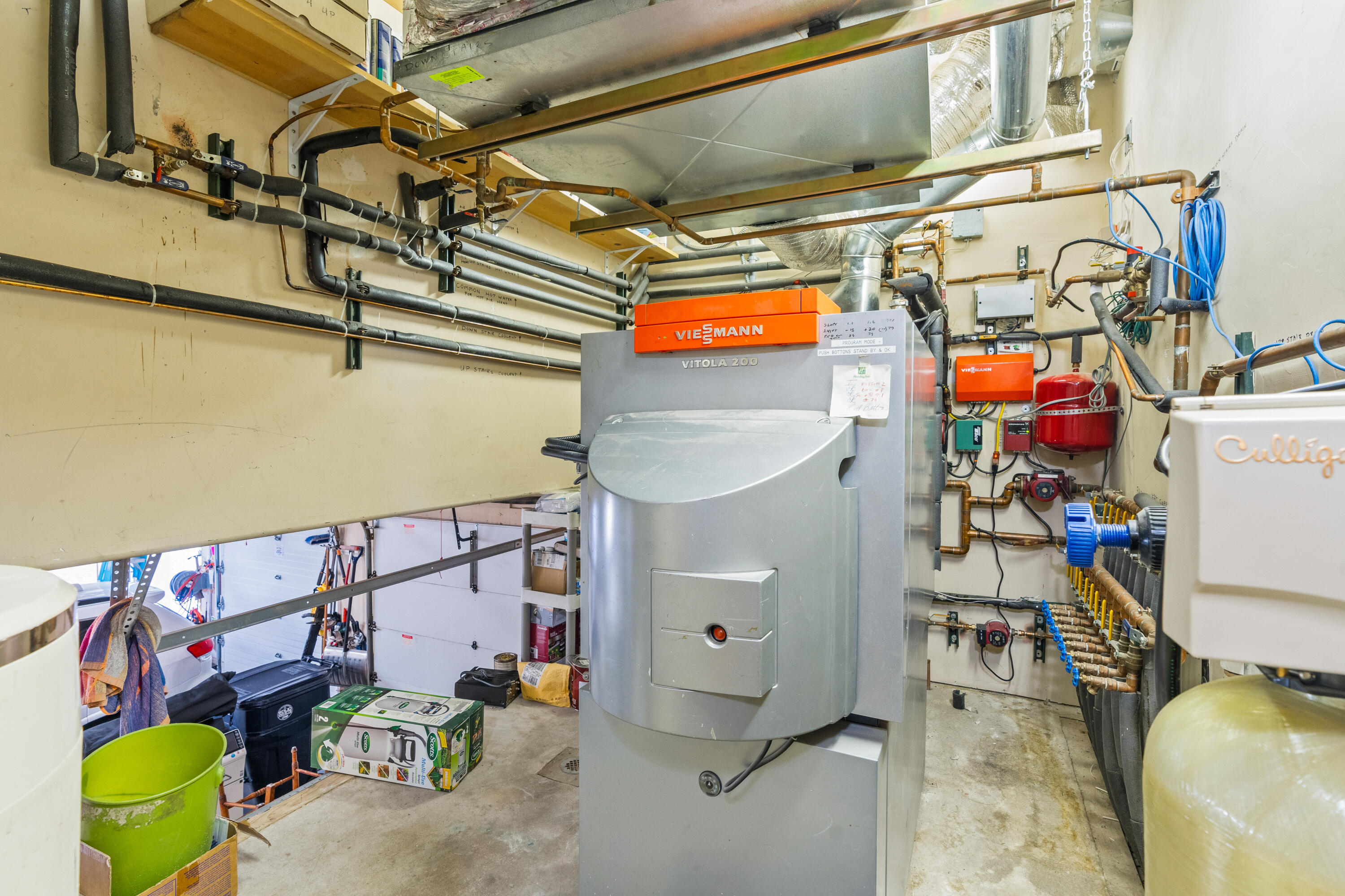 4008 Silvery Minnow Place NW