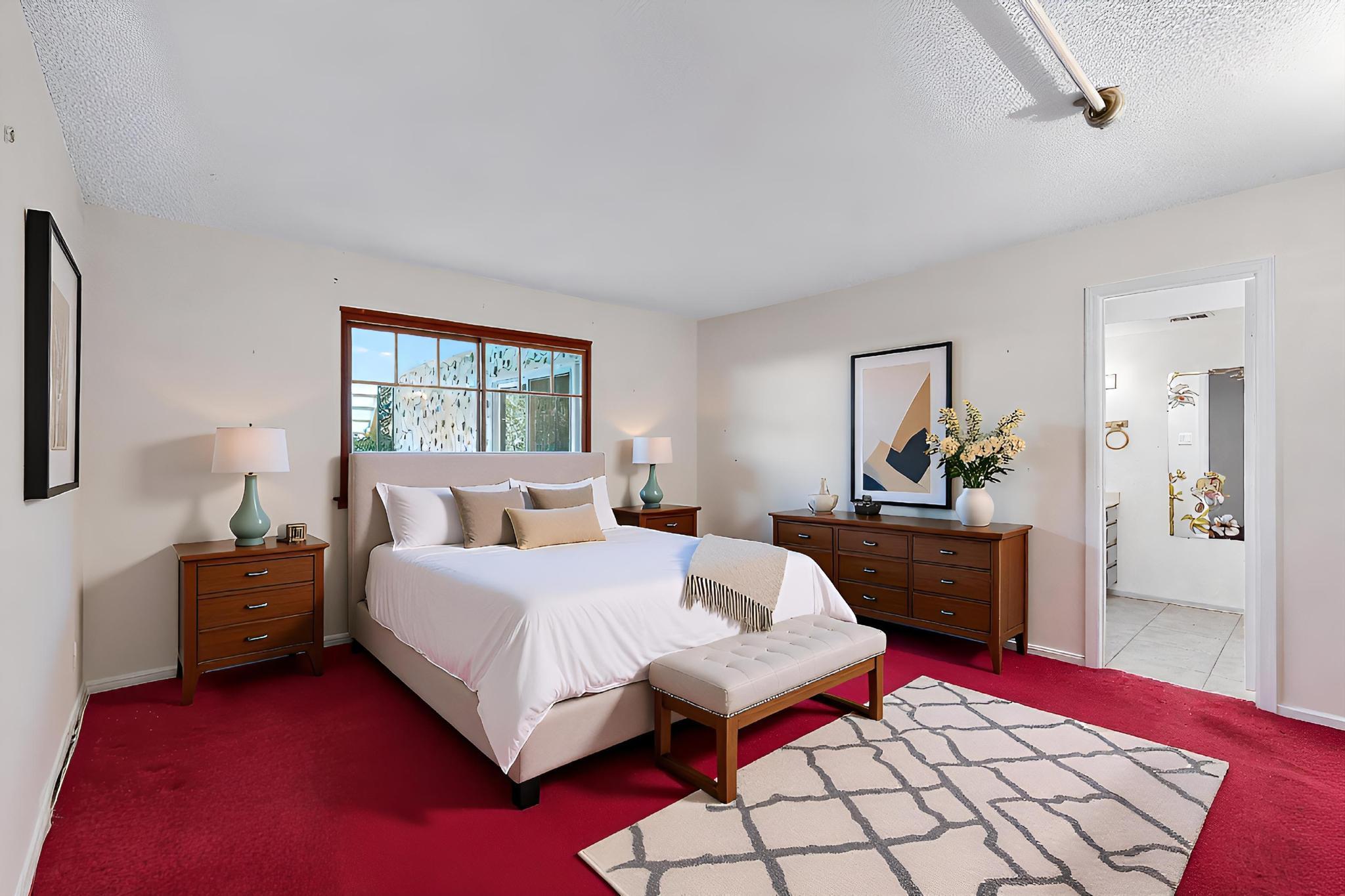 8906 CHAMBERS Place NE