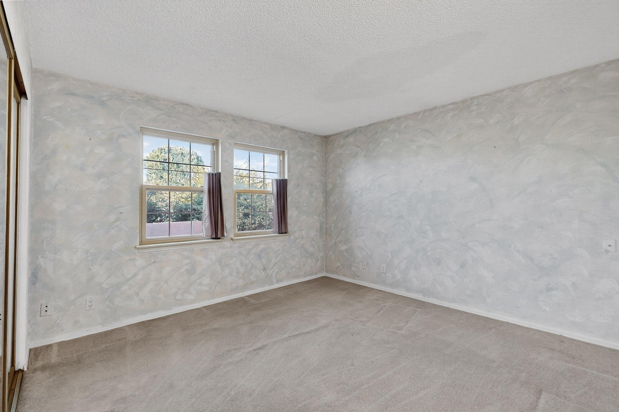 8906 CHAMBERS Place NE