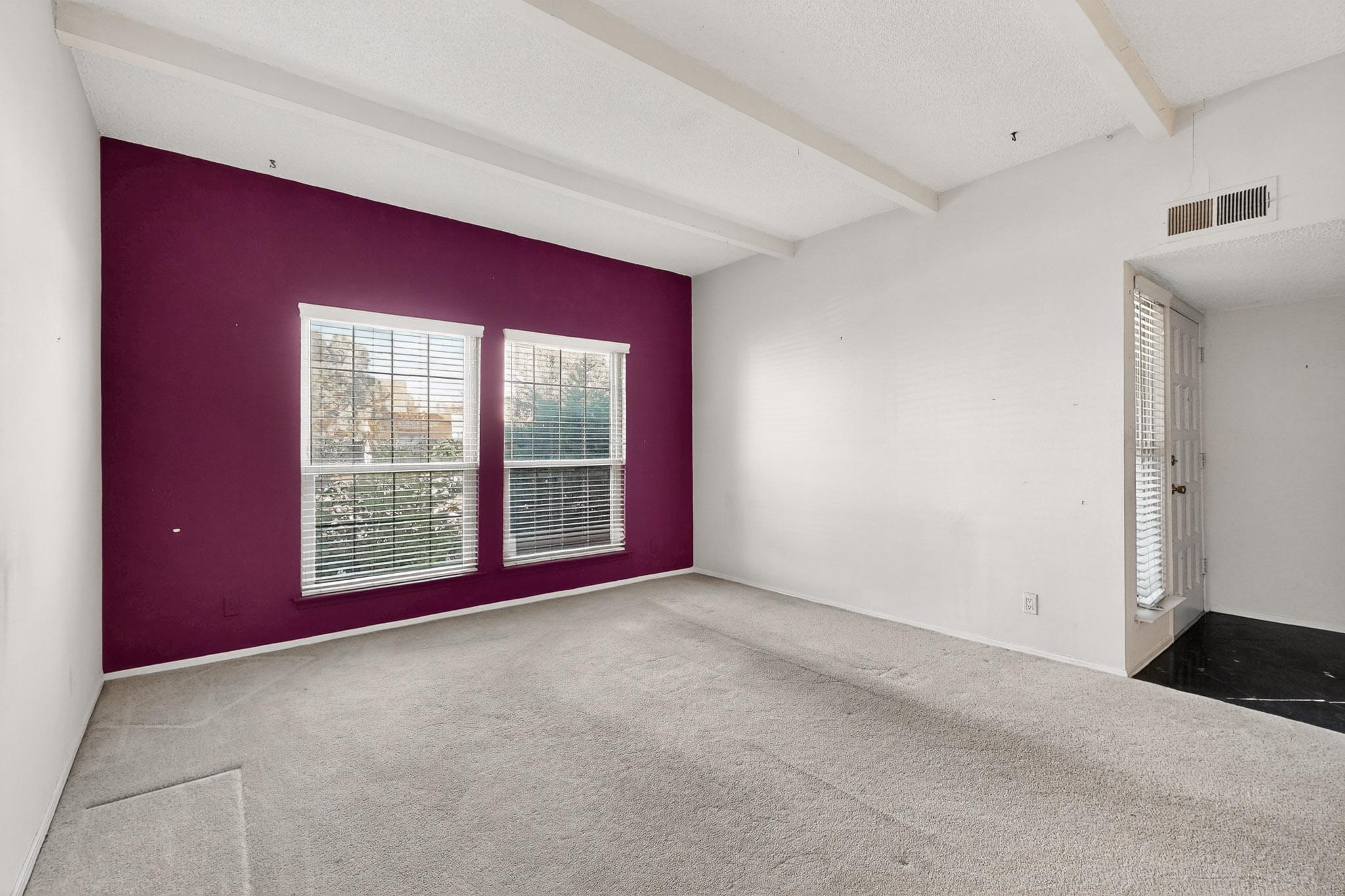 8906 CHAMBERS Place NE