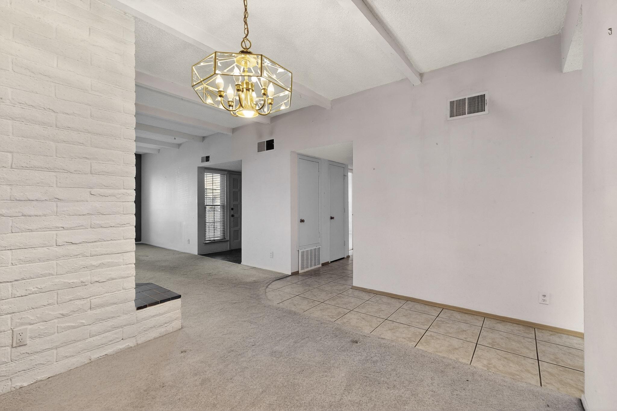 8906 CHAMBERS Place NE