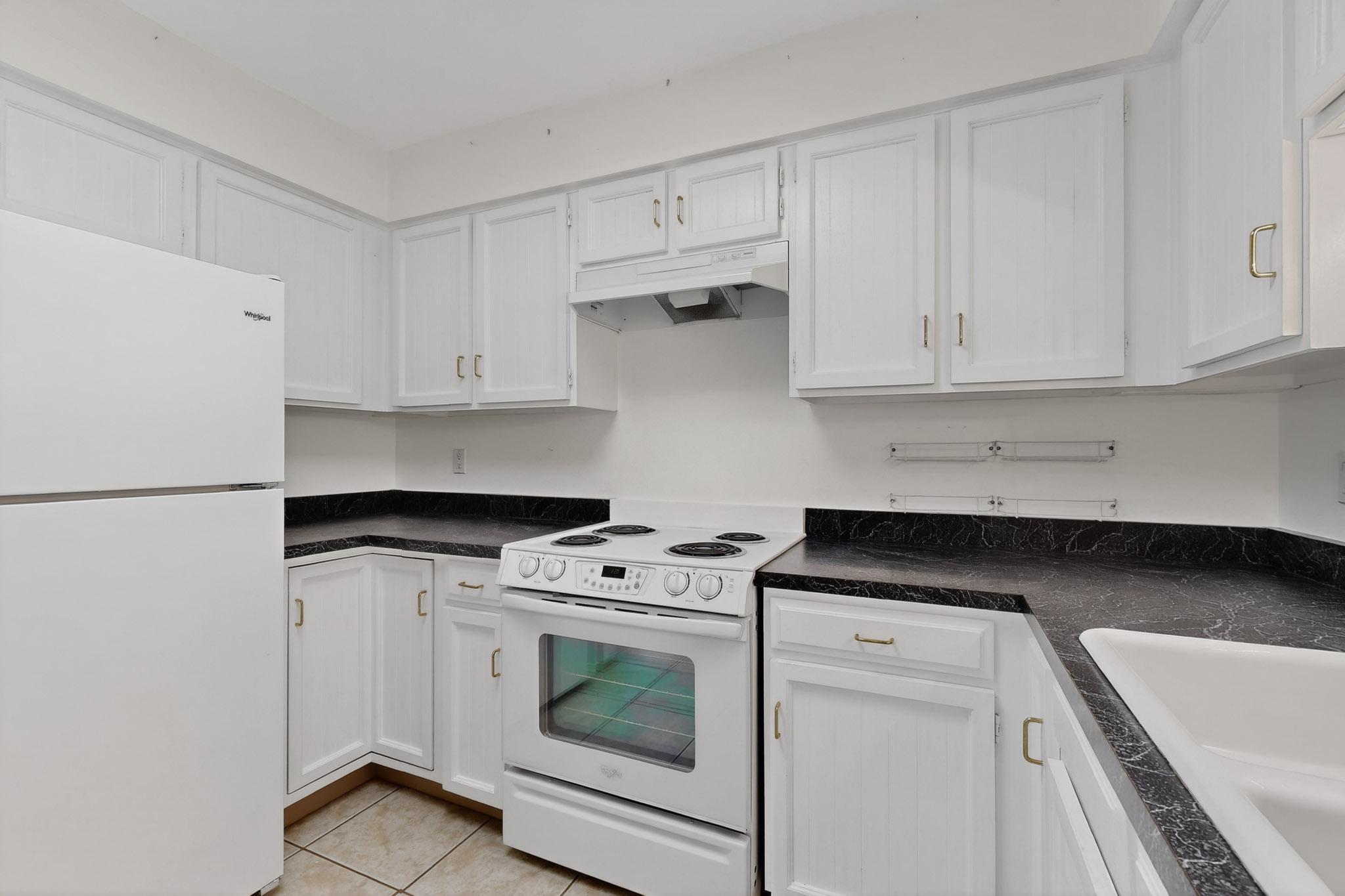 8906 CHAMBERS Place NE