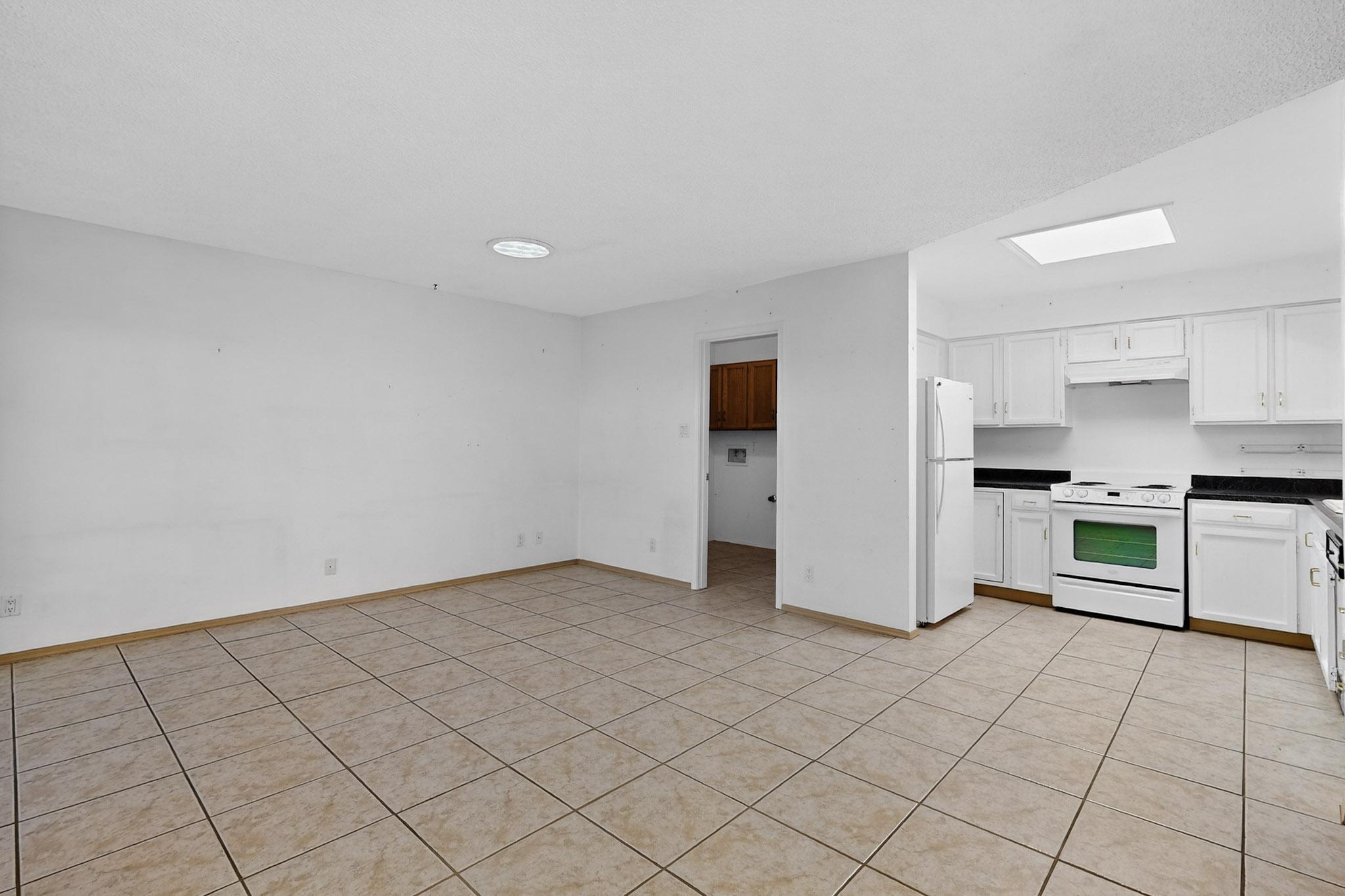 8906 CHAMBERS Place NE