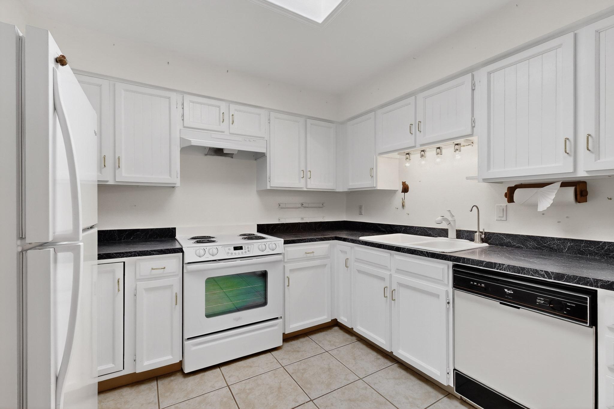 8906 CHAMBERS Place NE