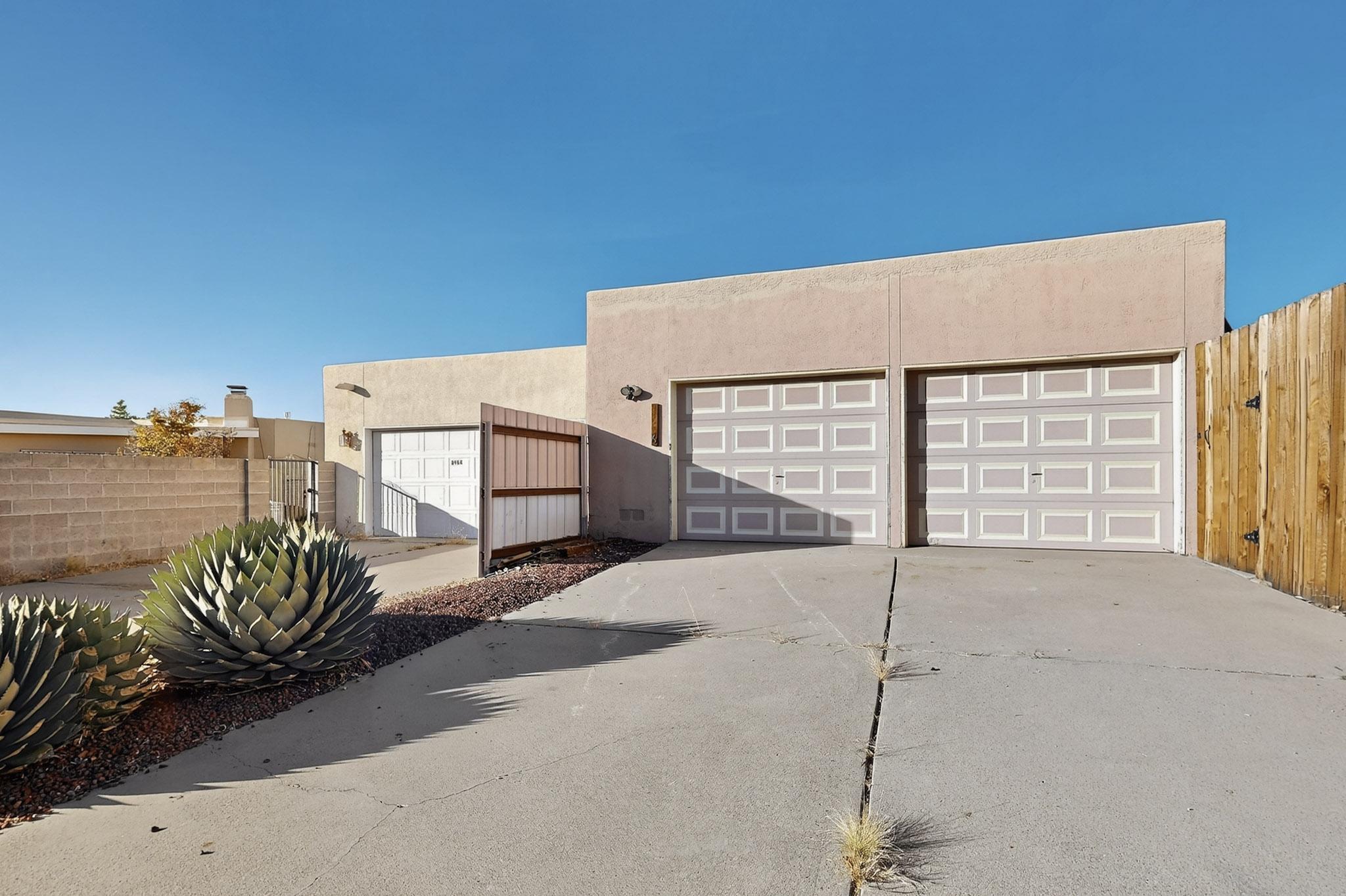 8906 CHAMBERS Place NE