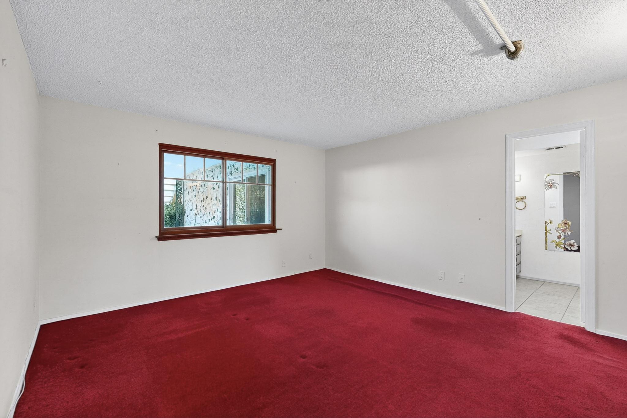 8906 CHAMBERS Place NE