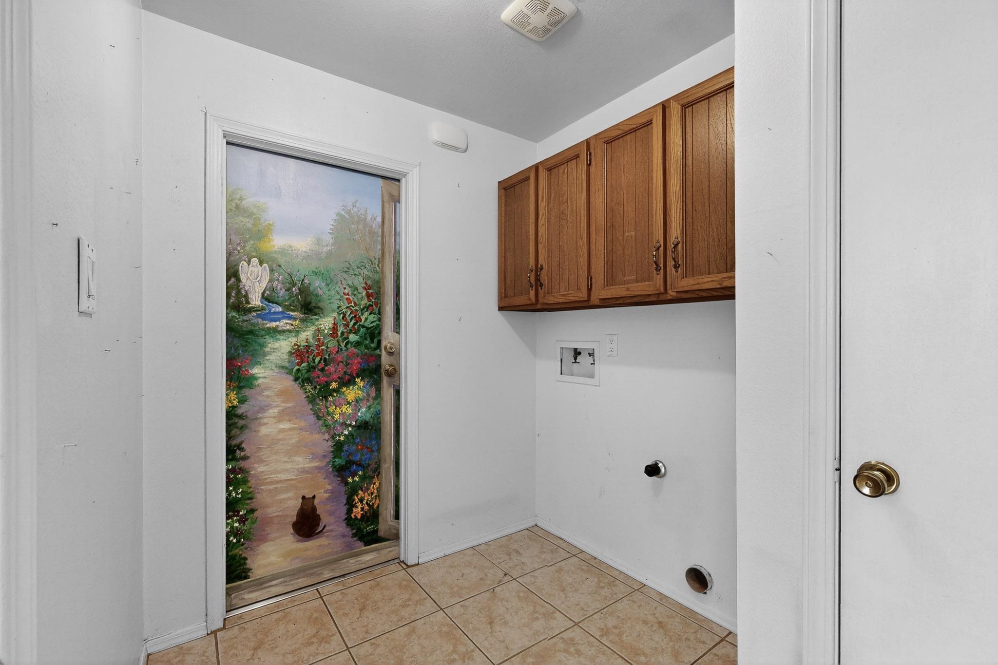 8906 CHAMBERS Place NE