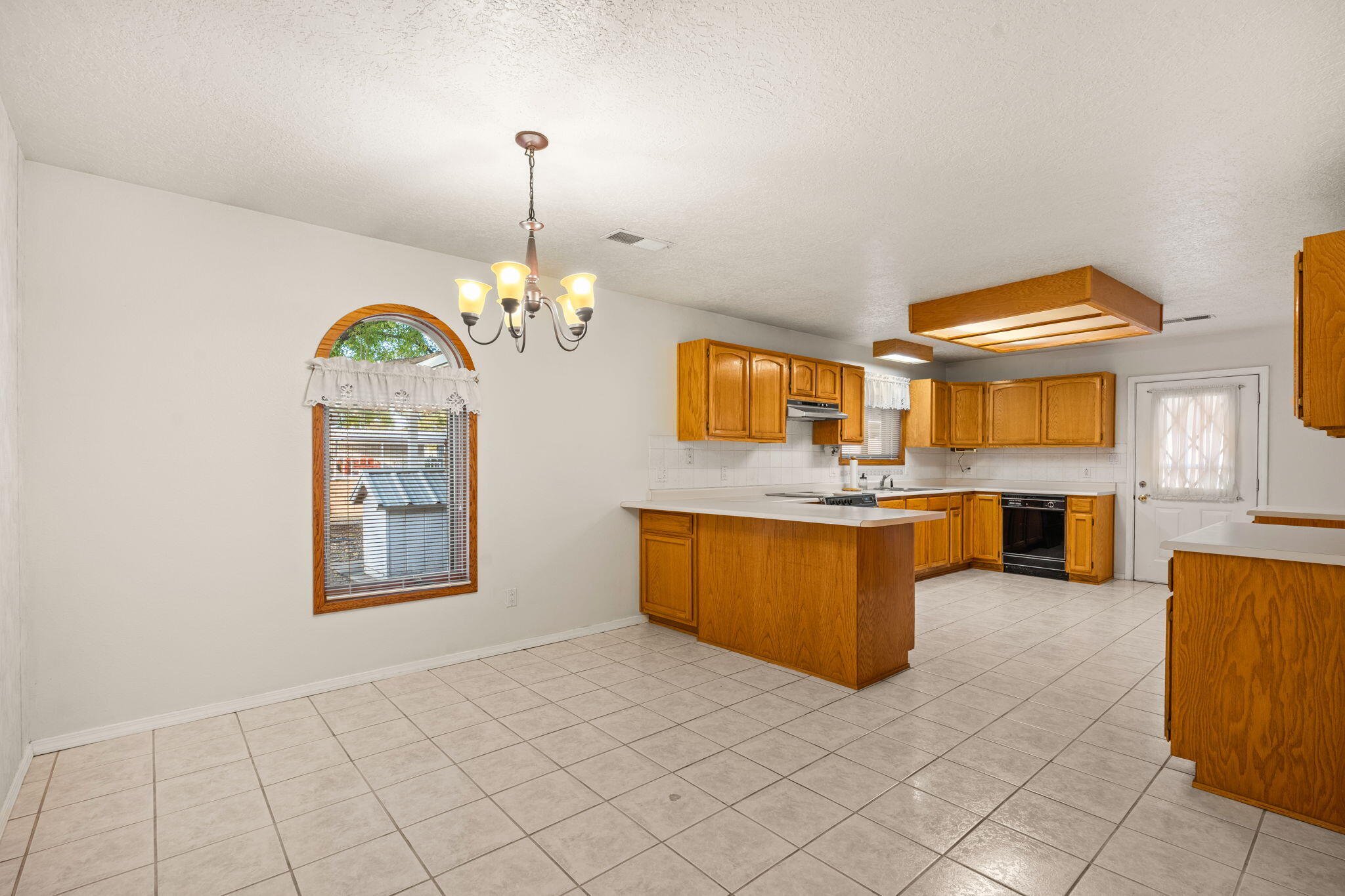 2233 Julie Avenue SW