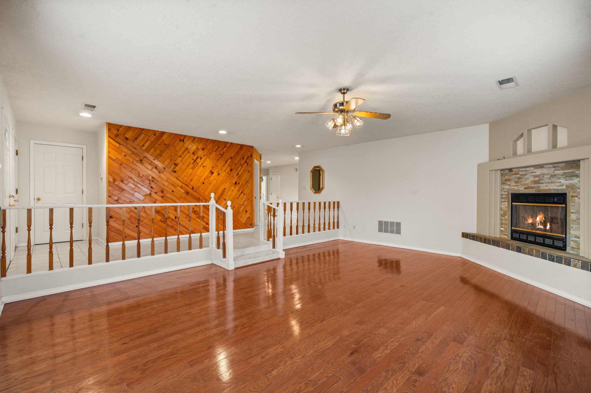 2233 Julie Avenue SW