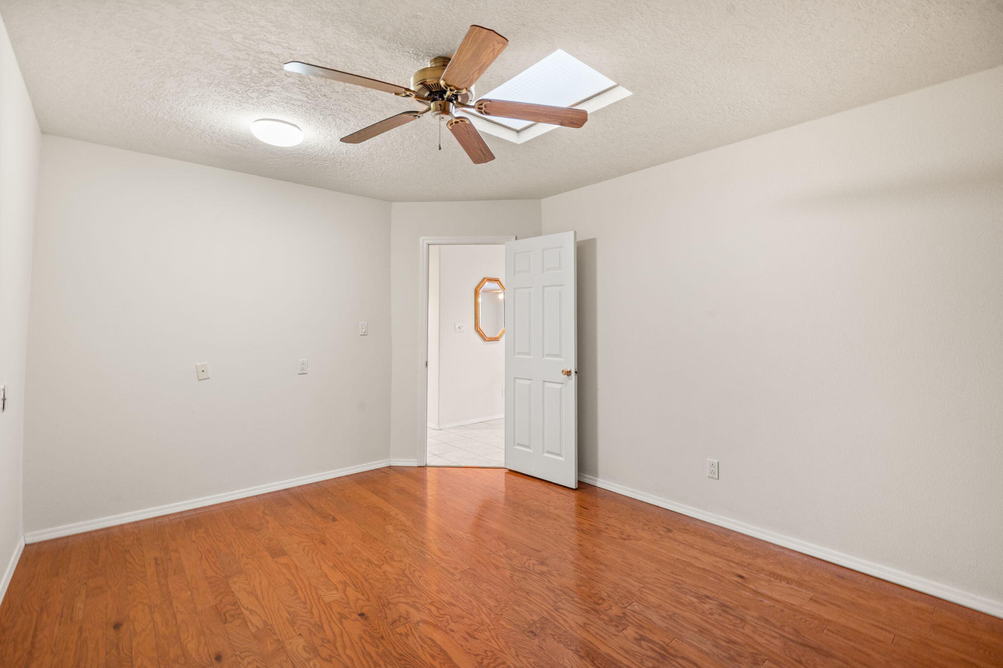 2233 Julie Avenue SW