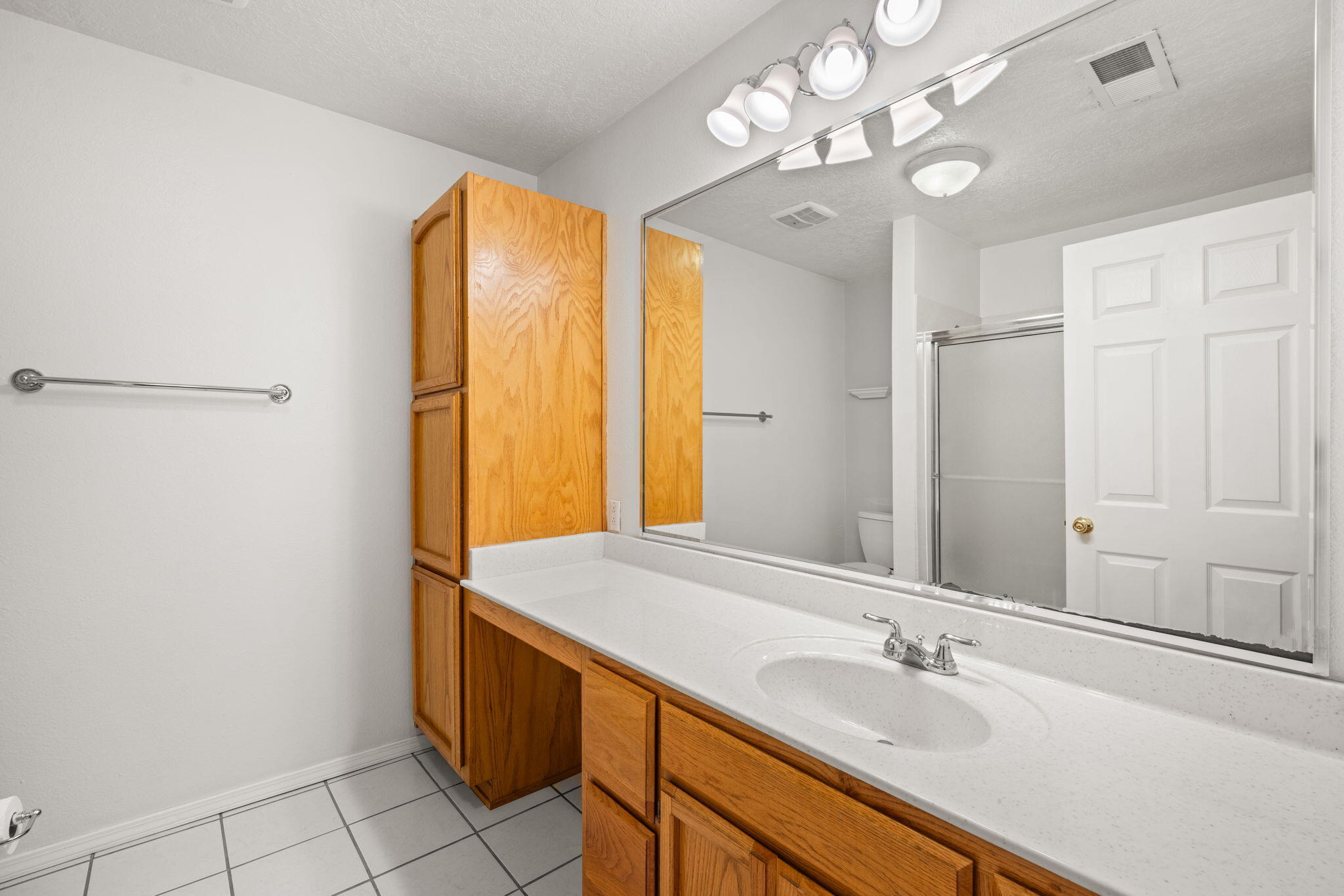 2233 Julie Avenue SW