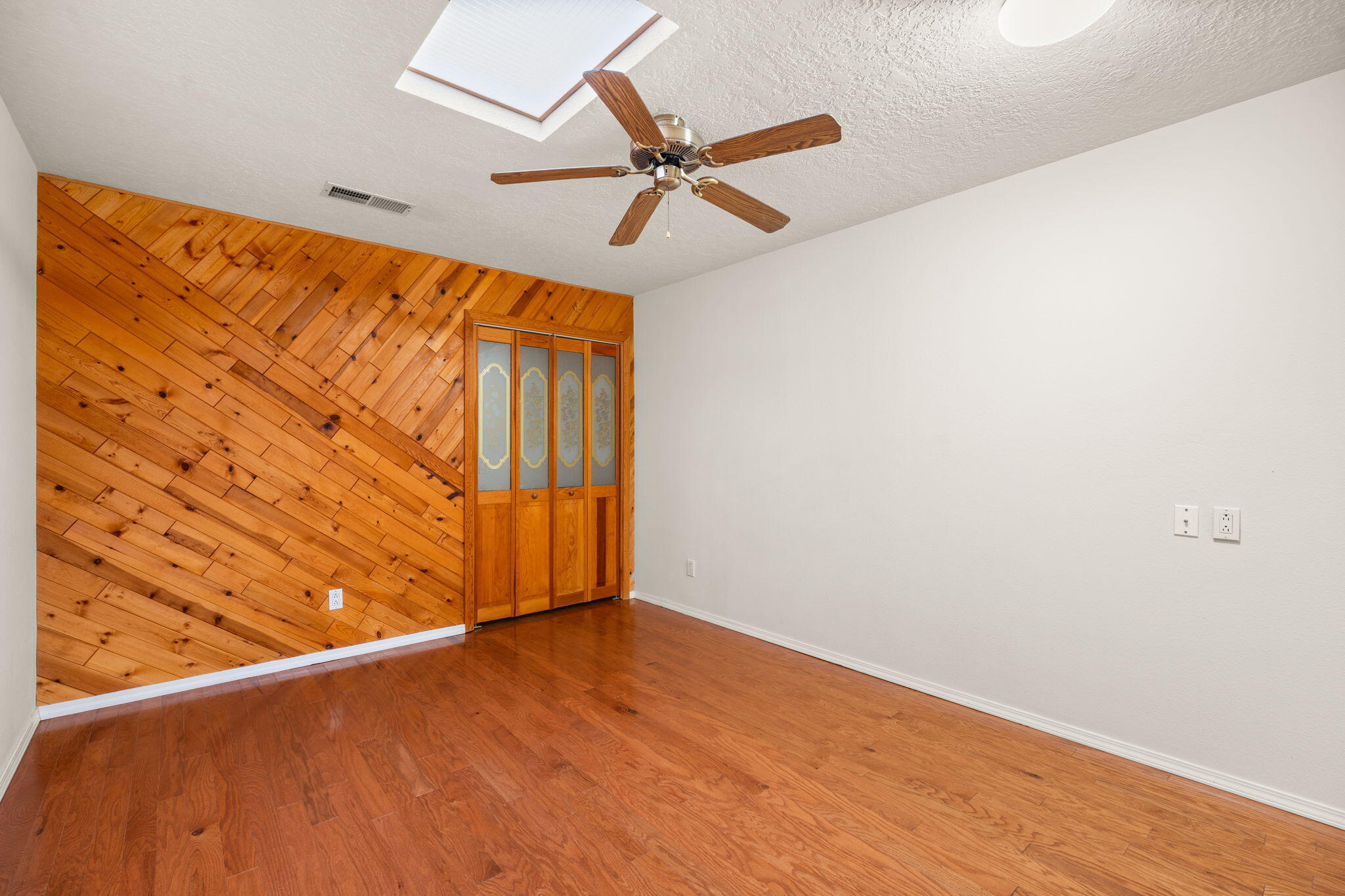 2233 Julie Avenue SW