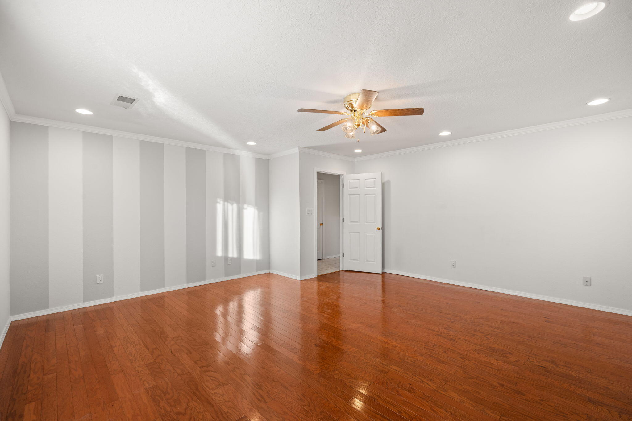 2233 Julie Avenue SW