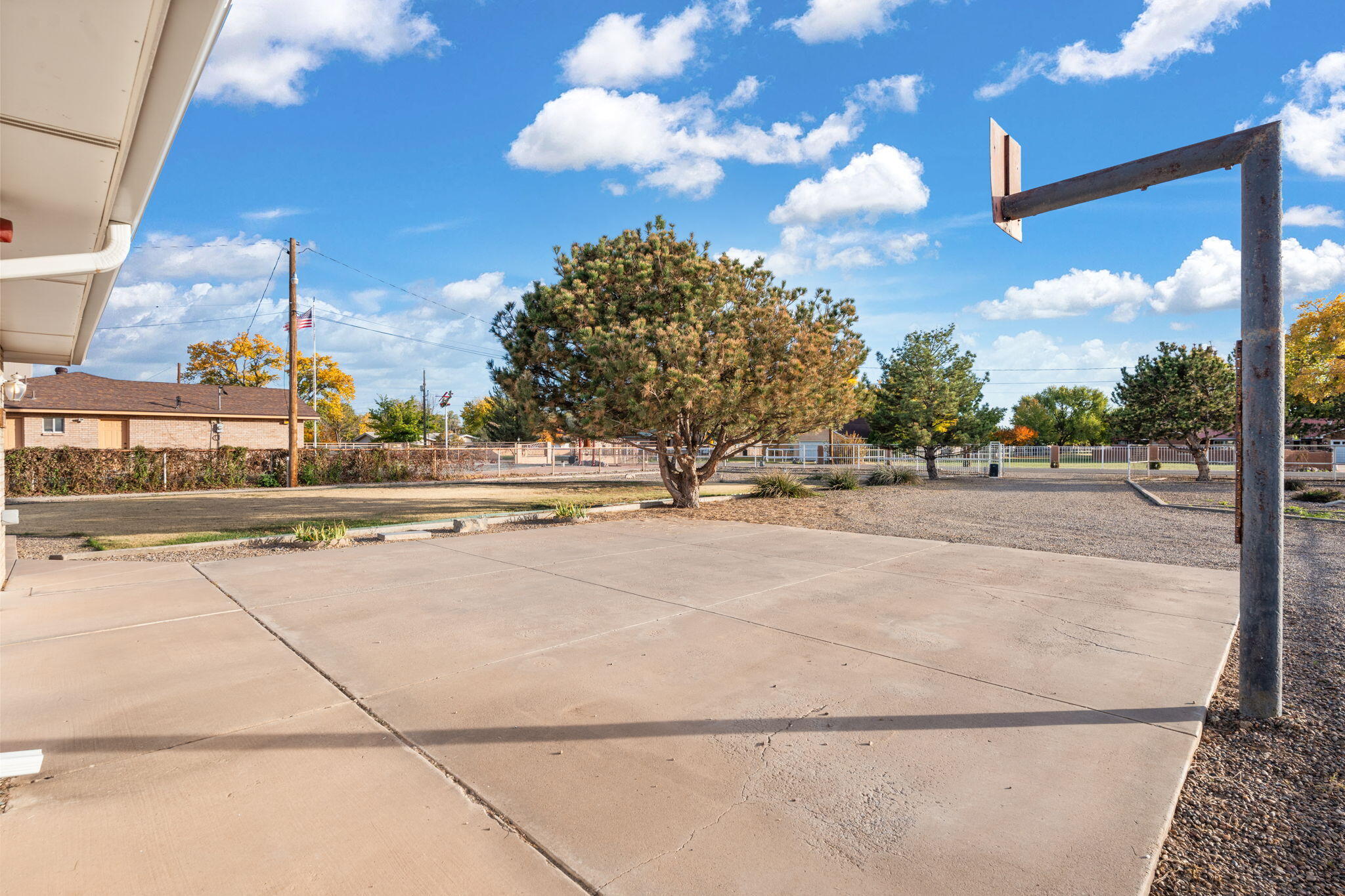 2233 Julie Avenue SW