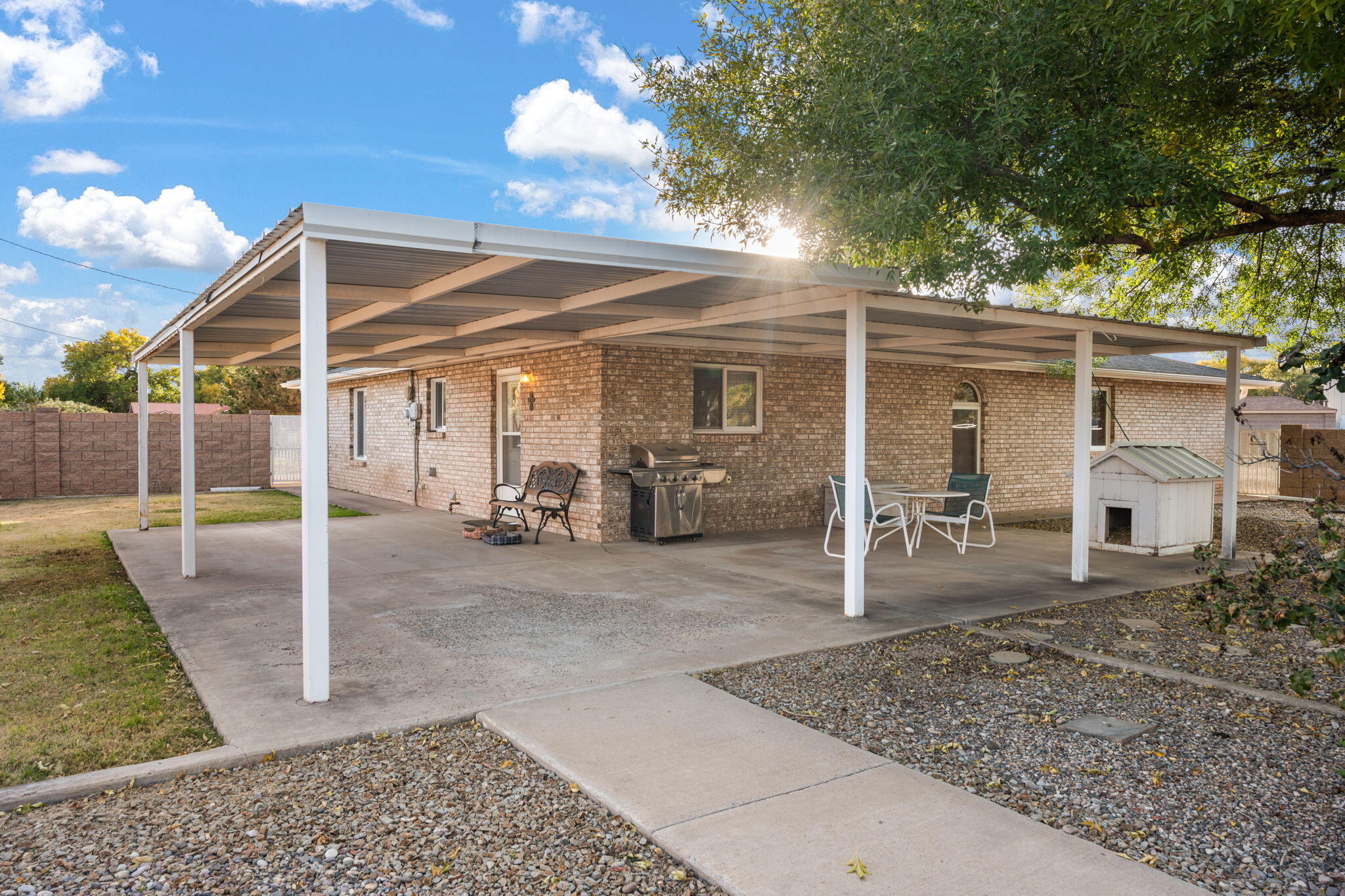 2233 Julie Avenue SW