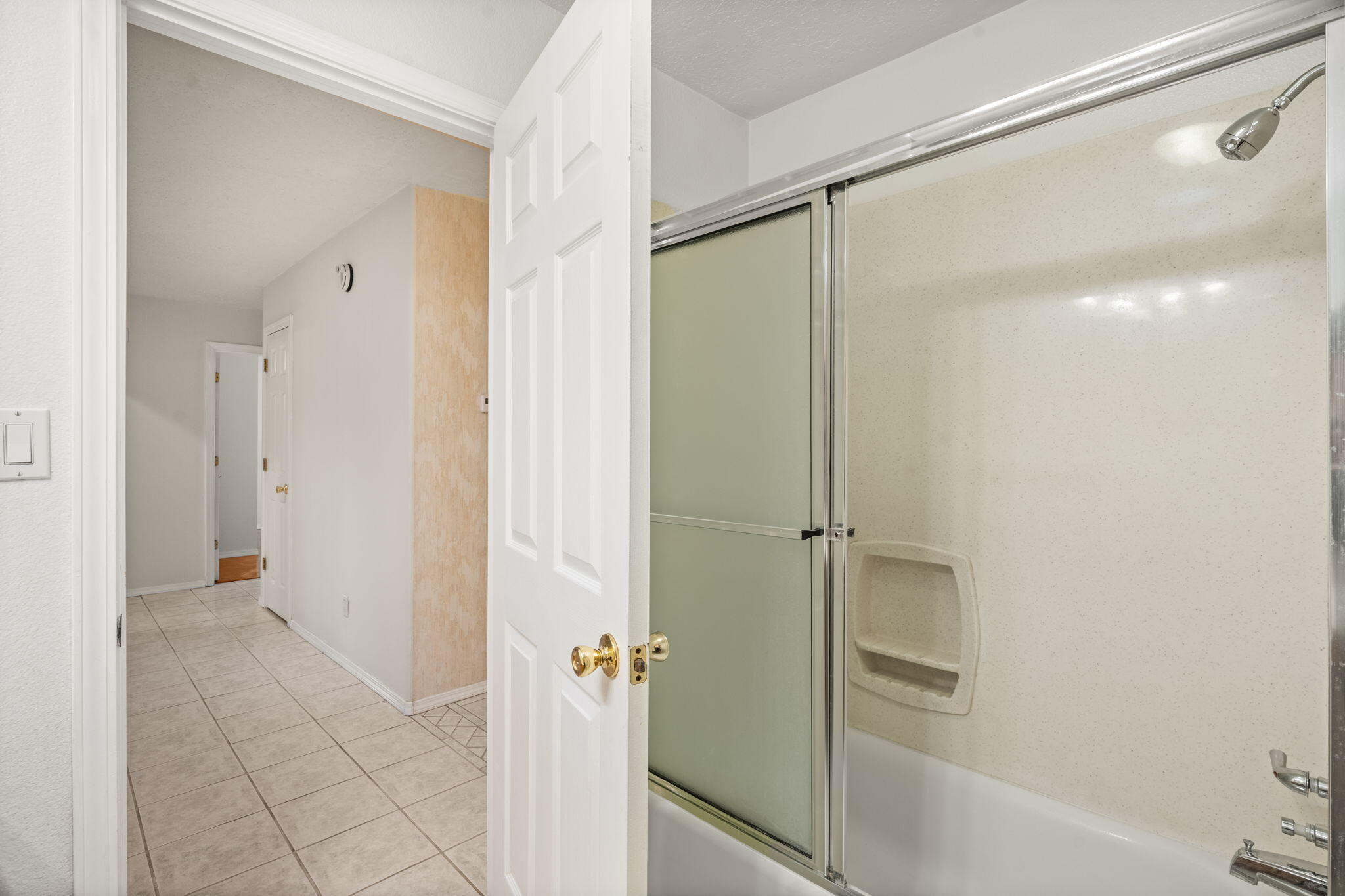 2233 Julie Avenue SW