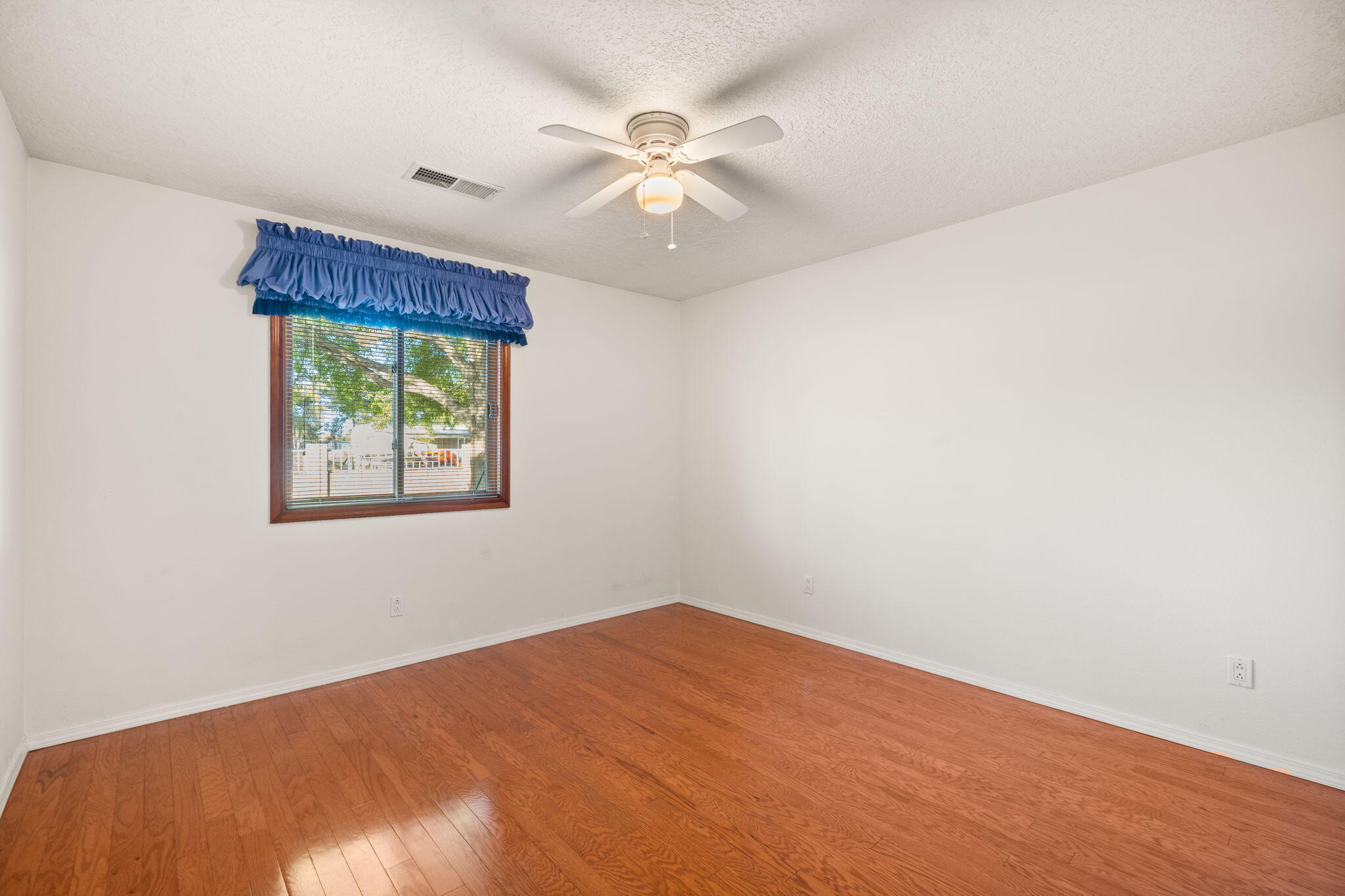 2233 Julie Avenue SW