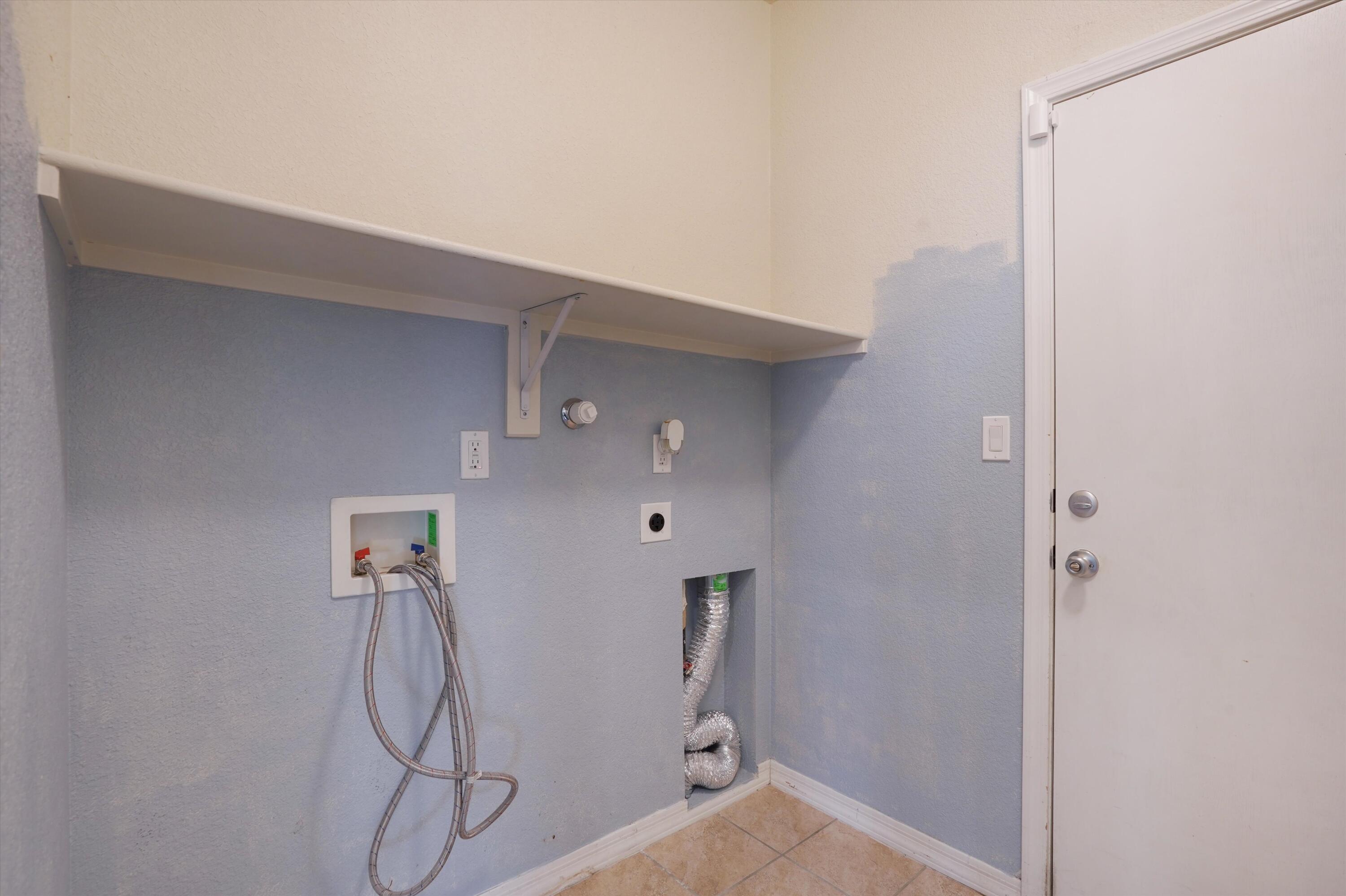 1709 Chisholm Trail NE