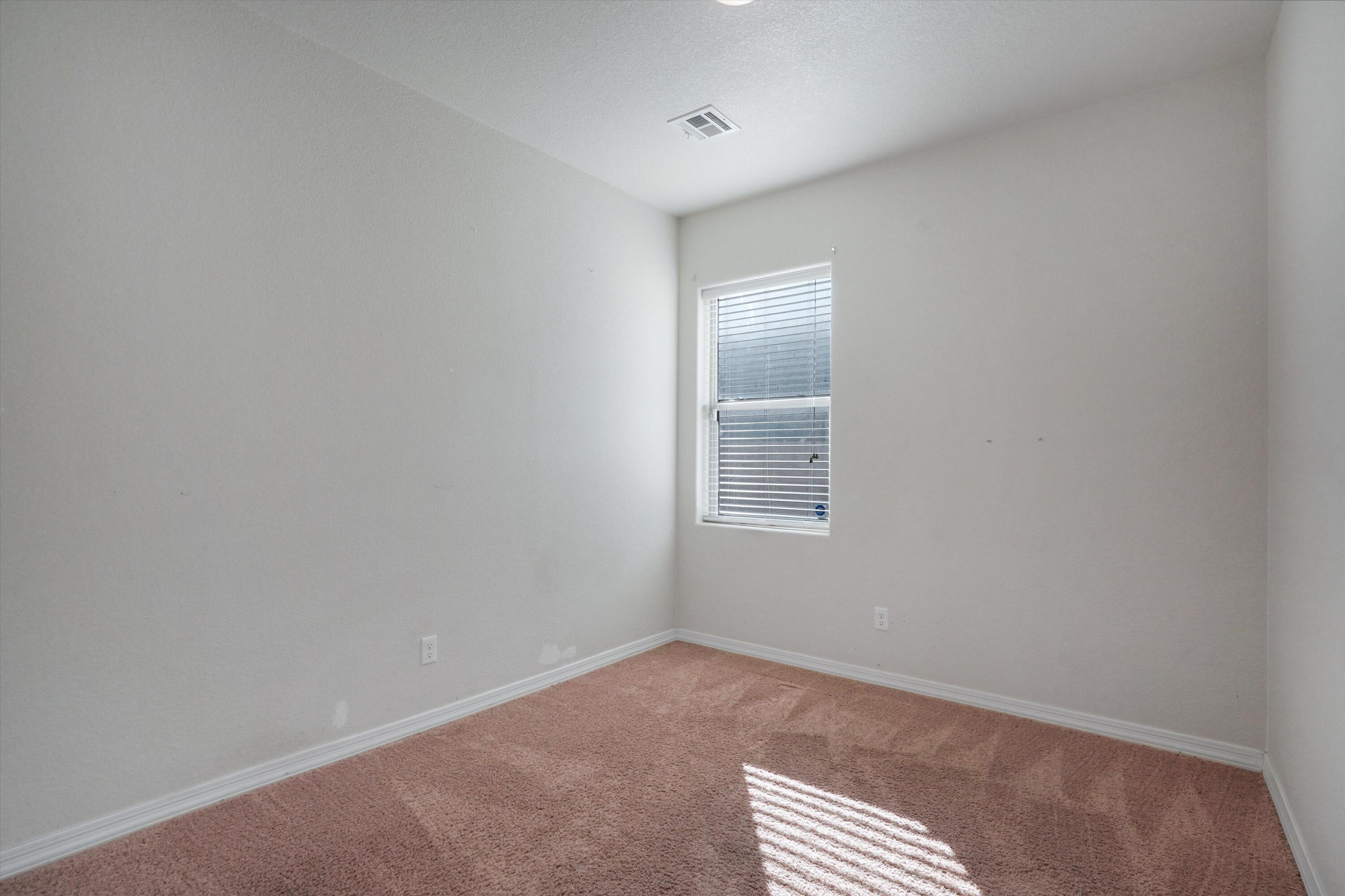 1709 Chisholm Trail NE