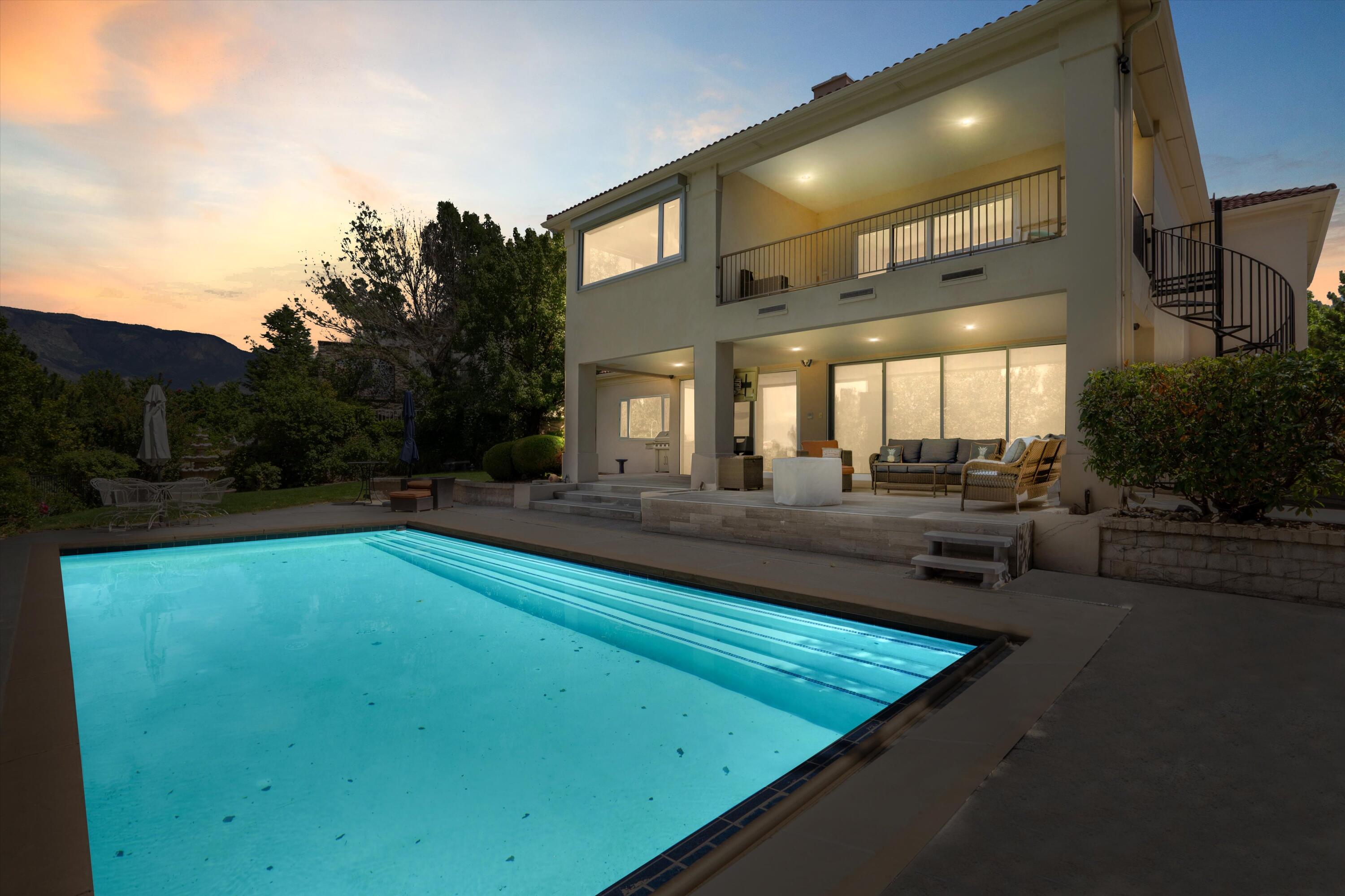 11119 Inverness Court NE