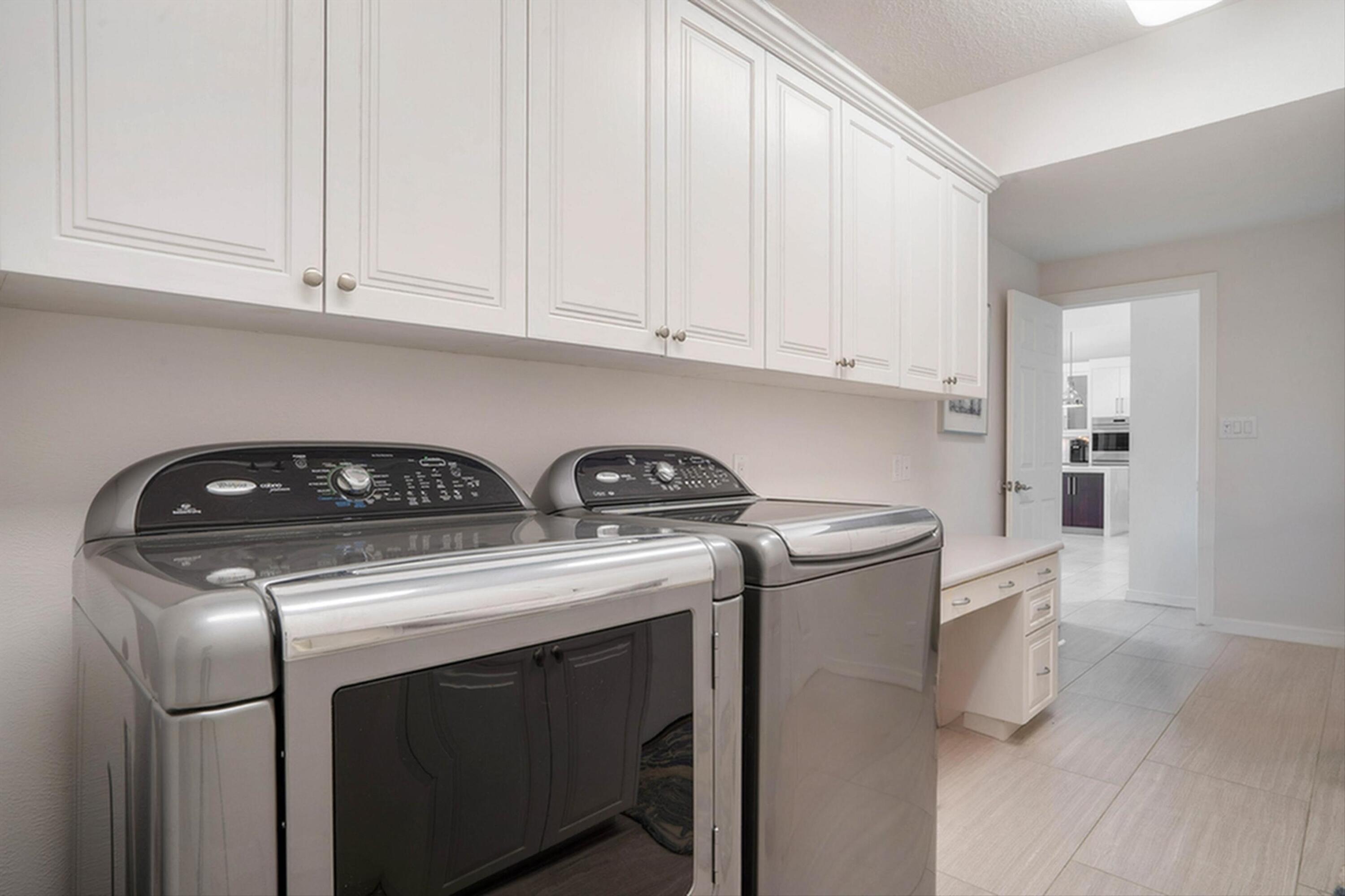 11119 Inverness Court NE