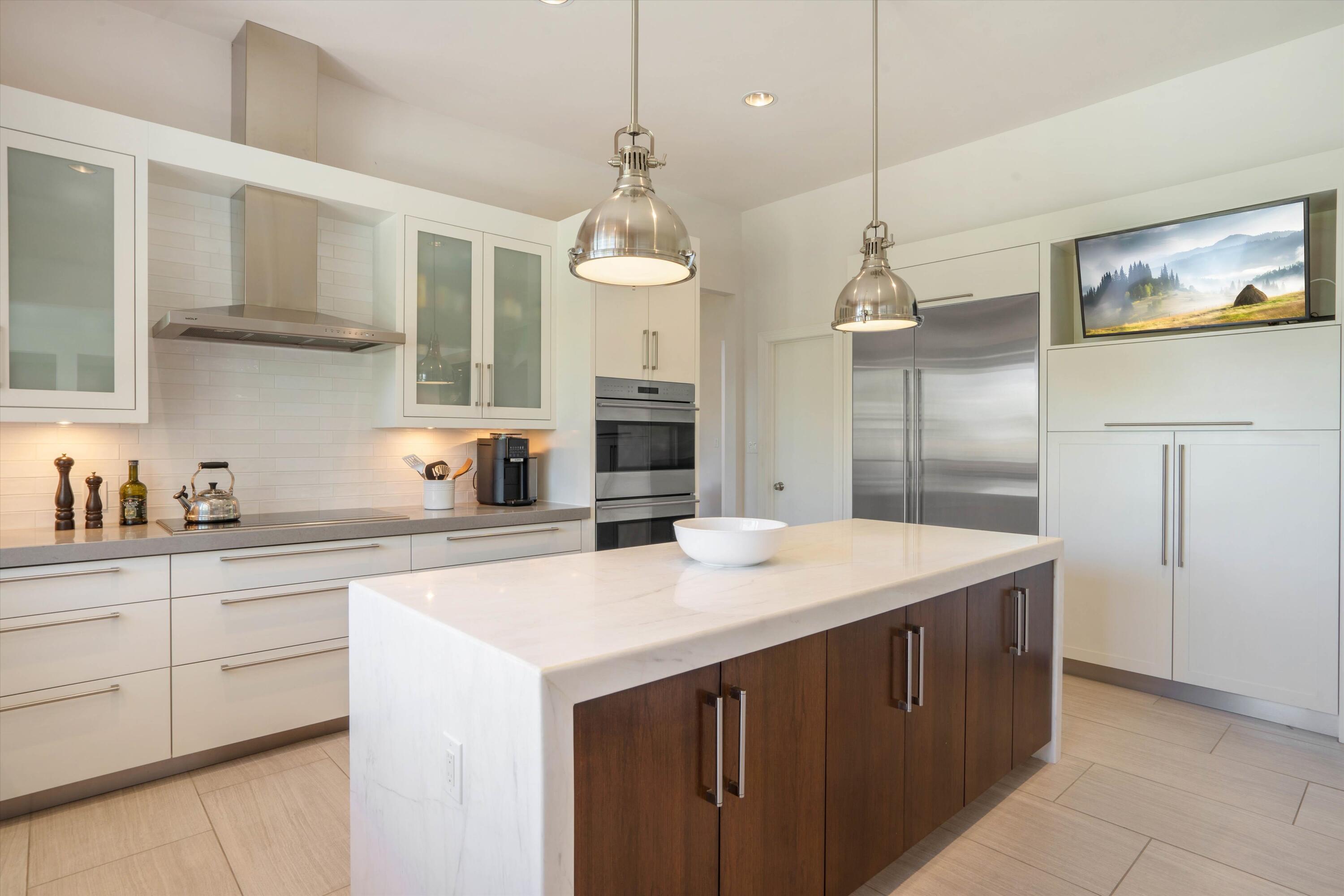 11119 Inverness Court NE