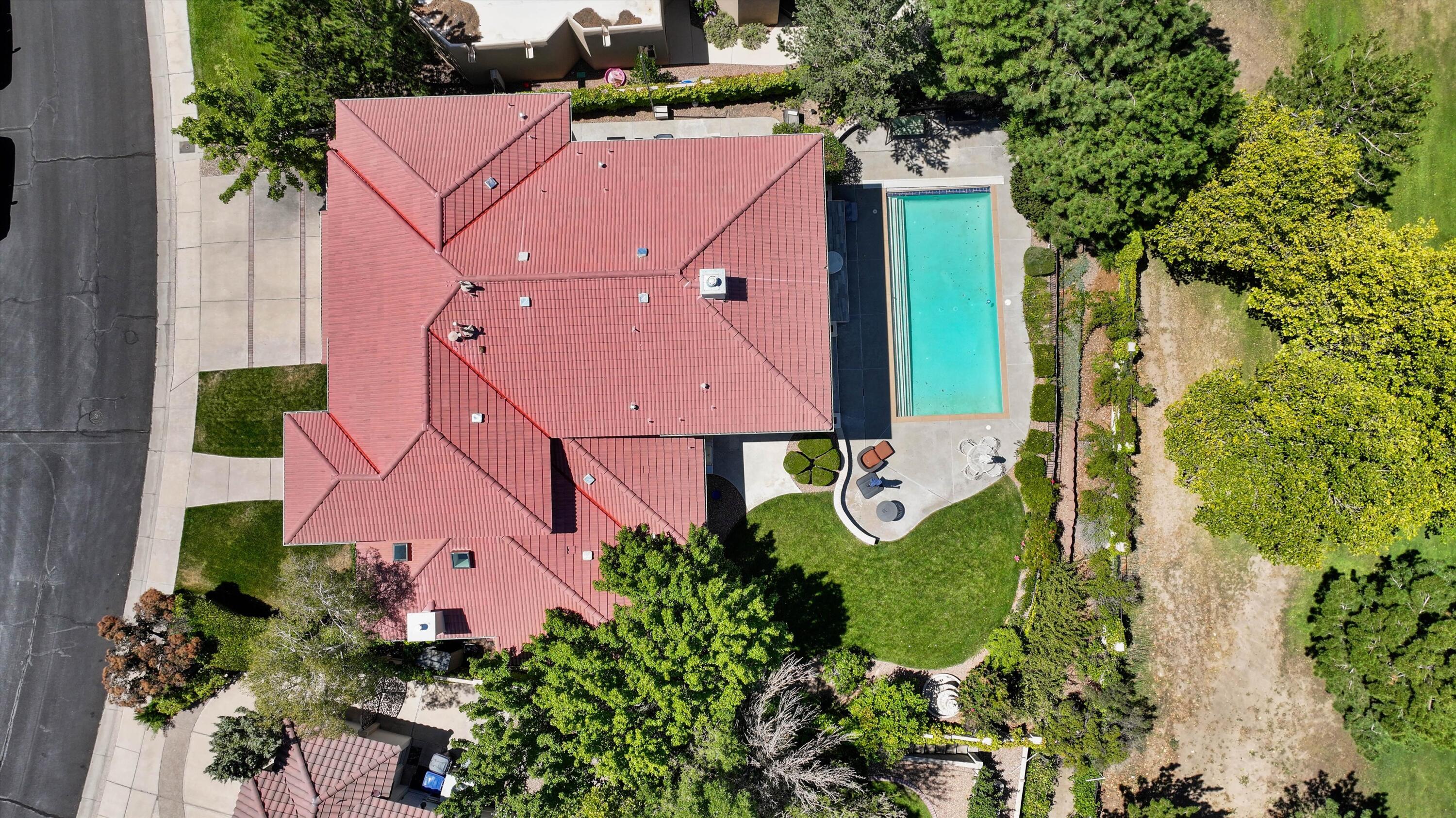 11119 Inverness Court NE