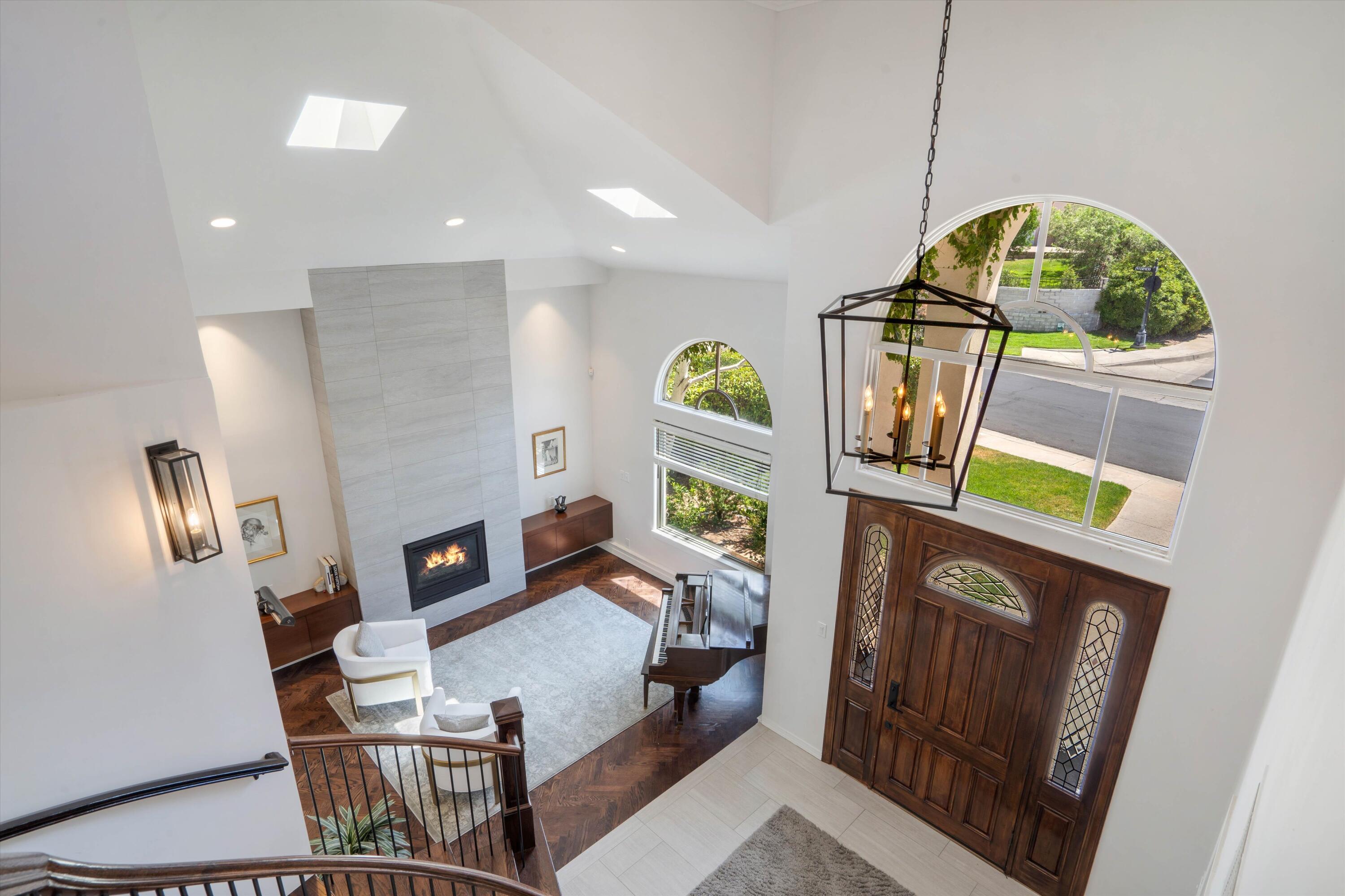 11119 Inverness Court NE