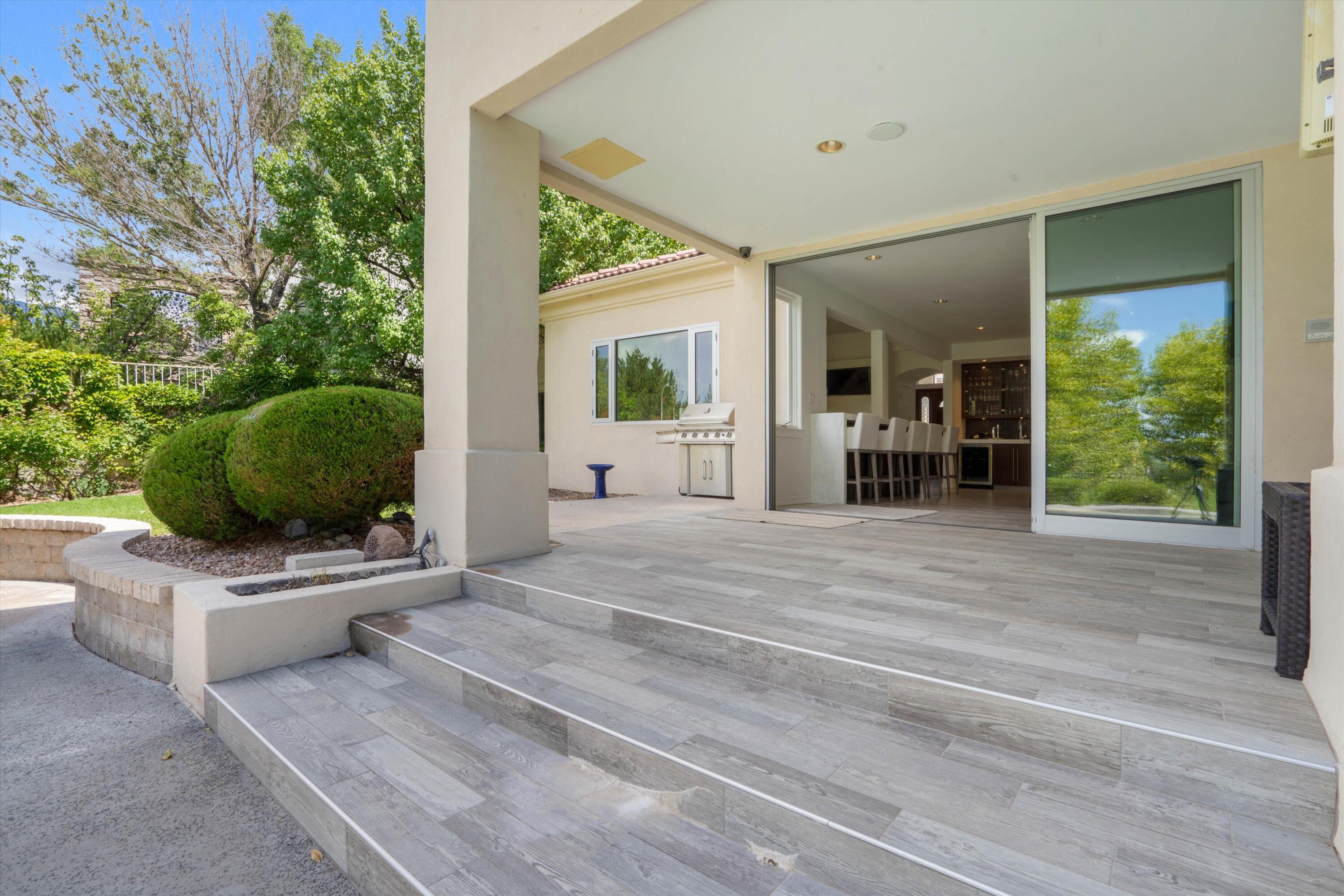 11119 Inverness Court NE