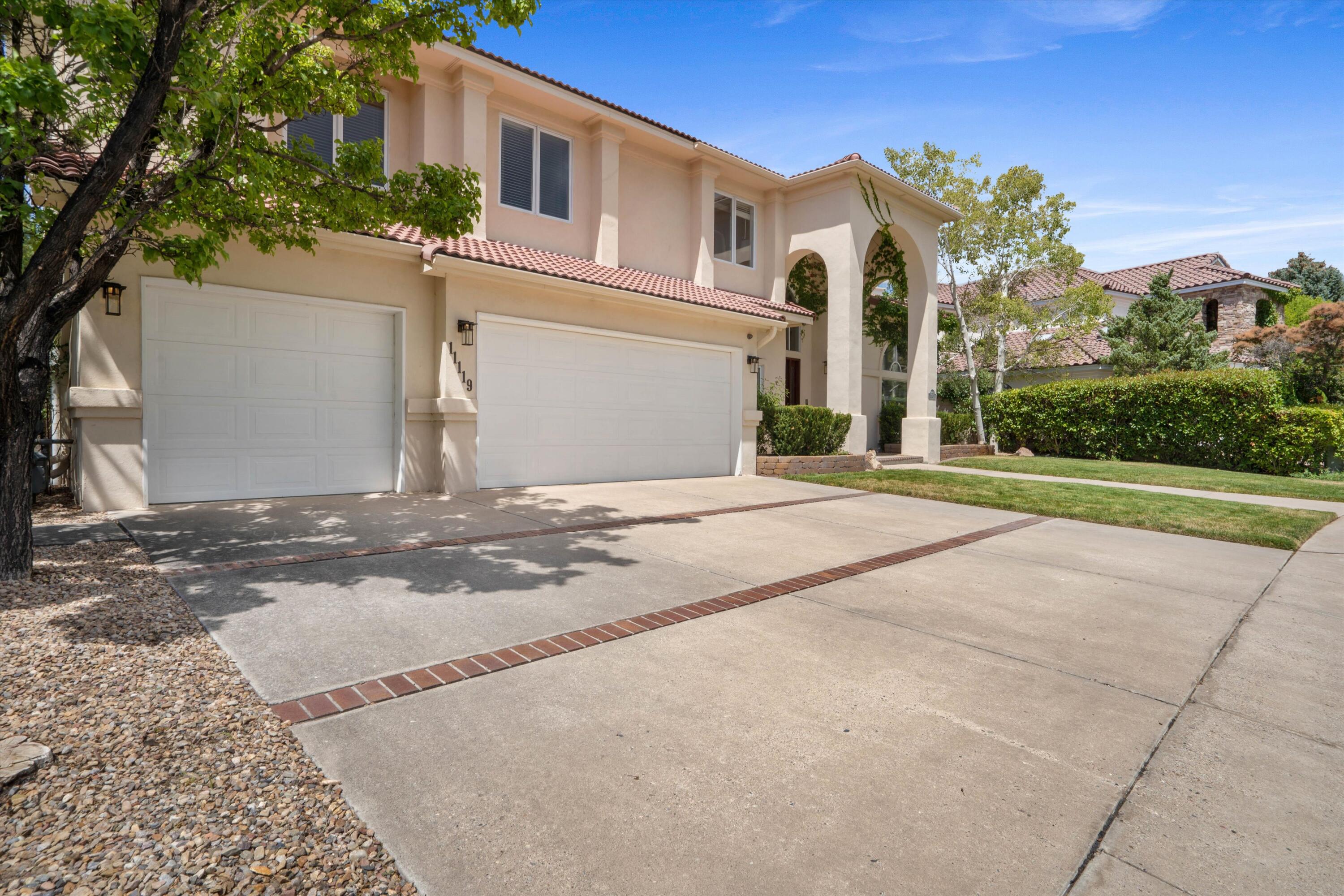 11119 Inverness Court NE