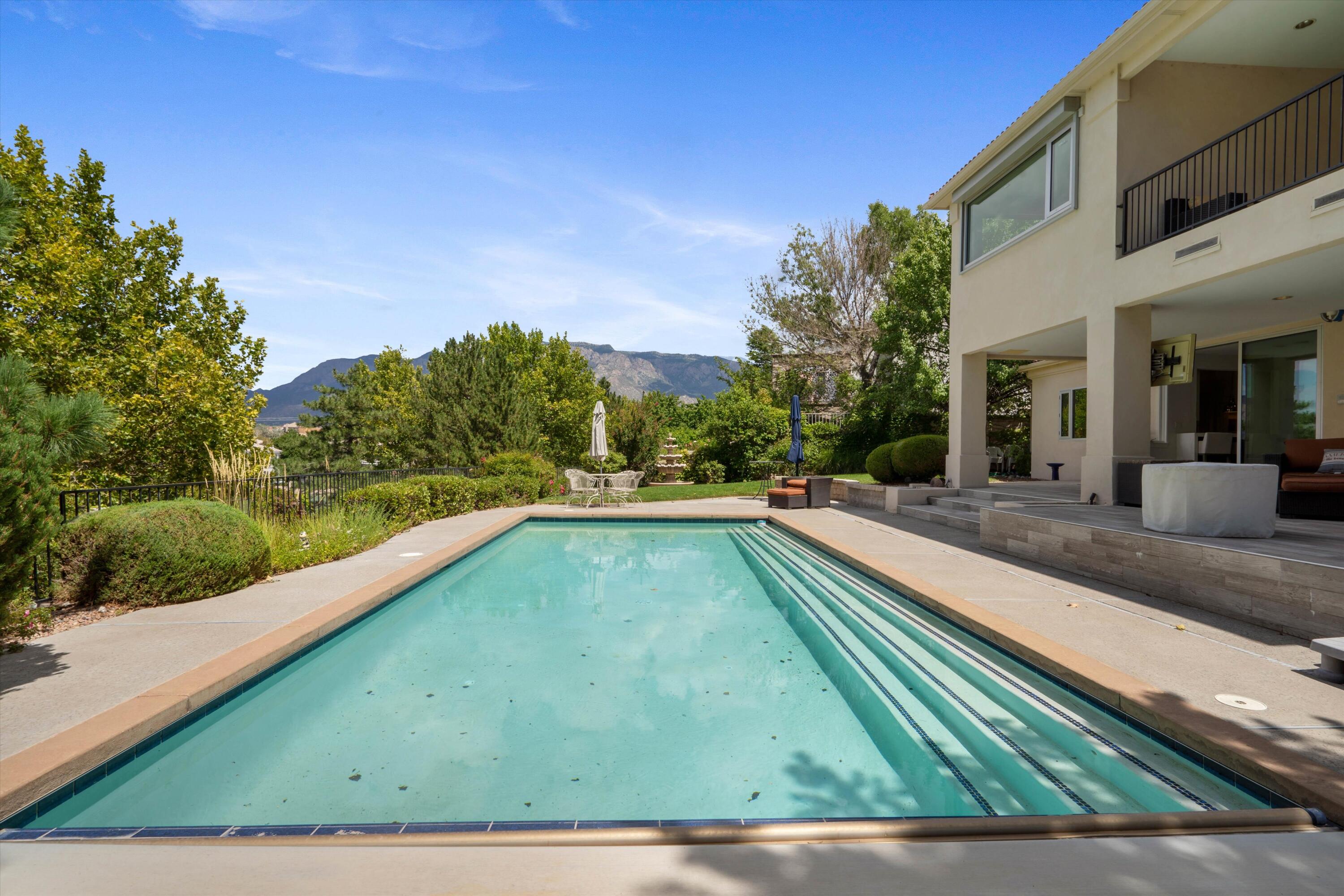 11119 Inverness Court NE